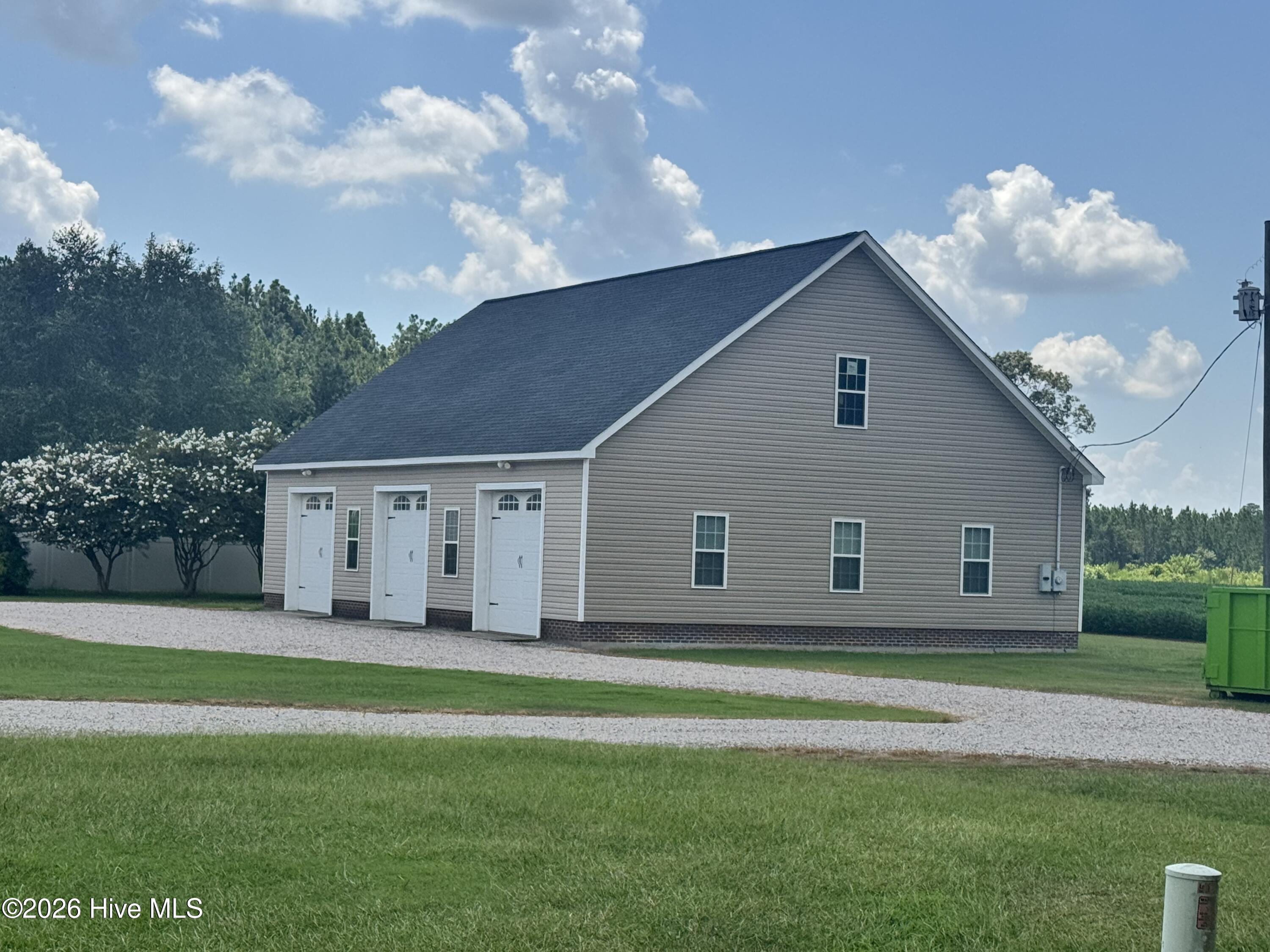 4424 Yank Road Property Photo 5