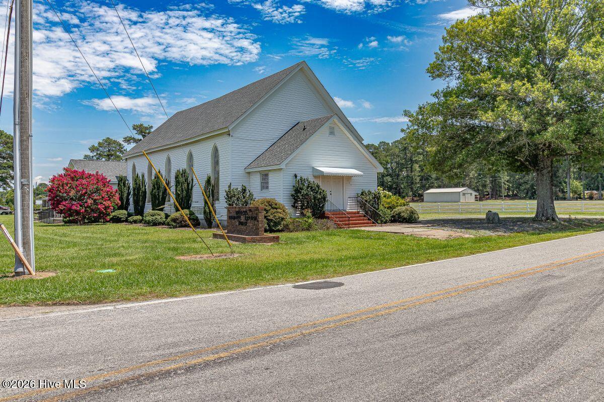 1764 Black Creek Road E Property Photo 28