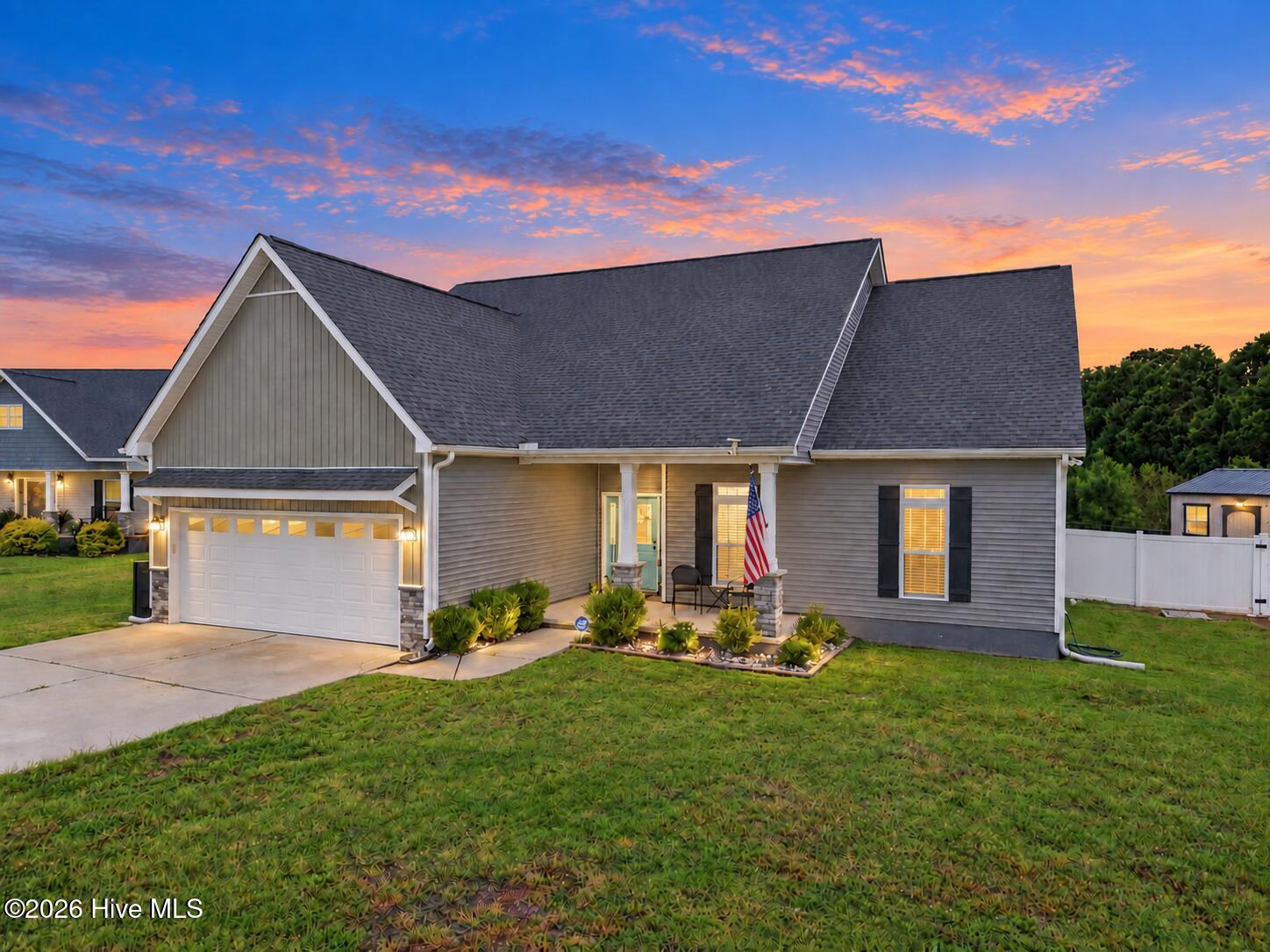 2212 Marinwood Court Property Photo 1