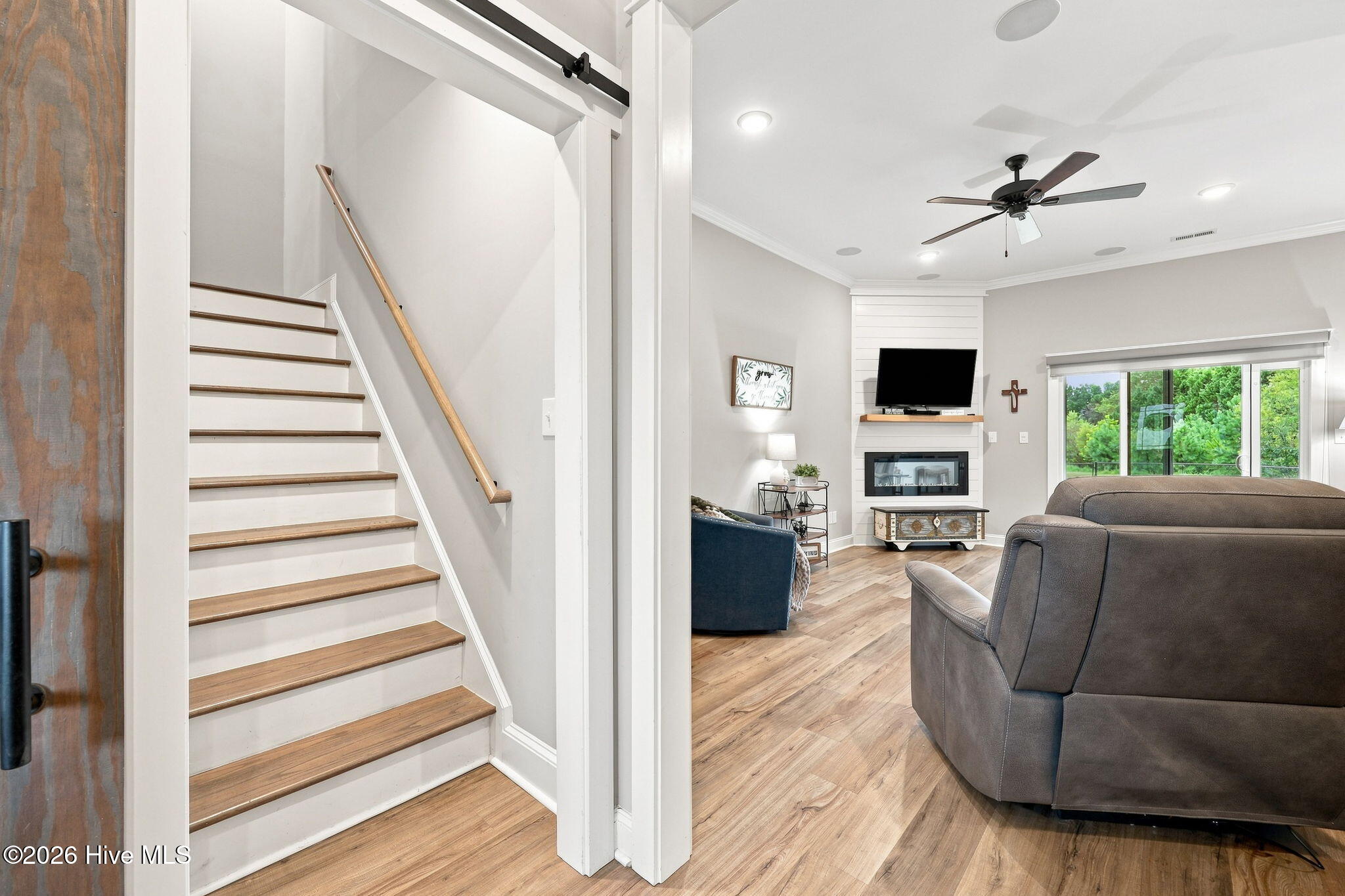 2212 Marinwood Court Property Photo 8