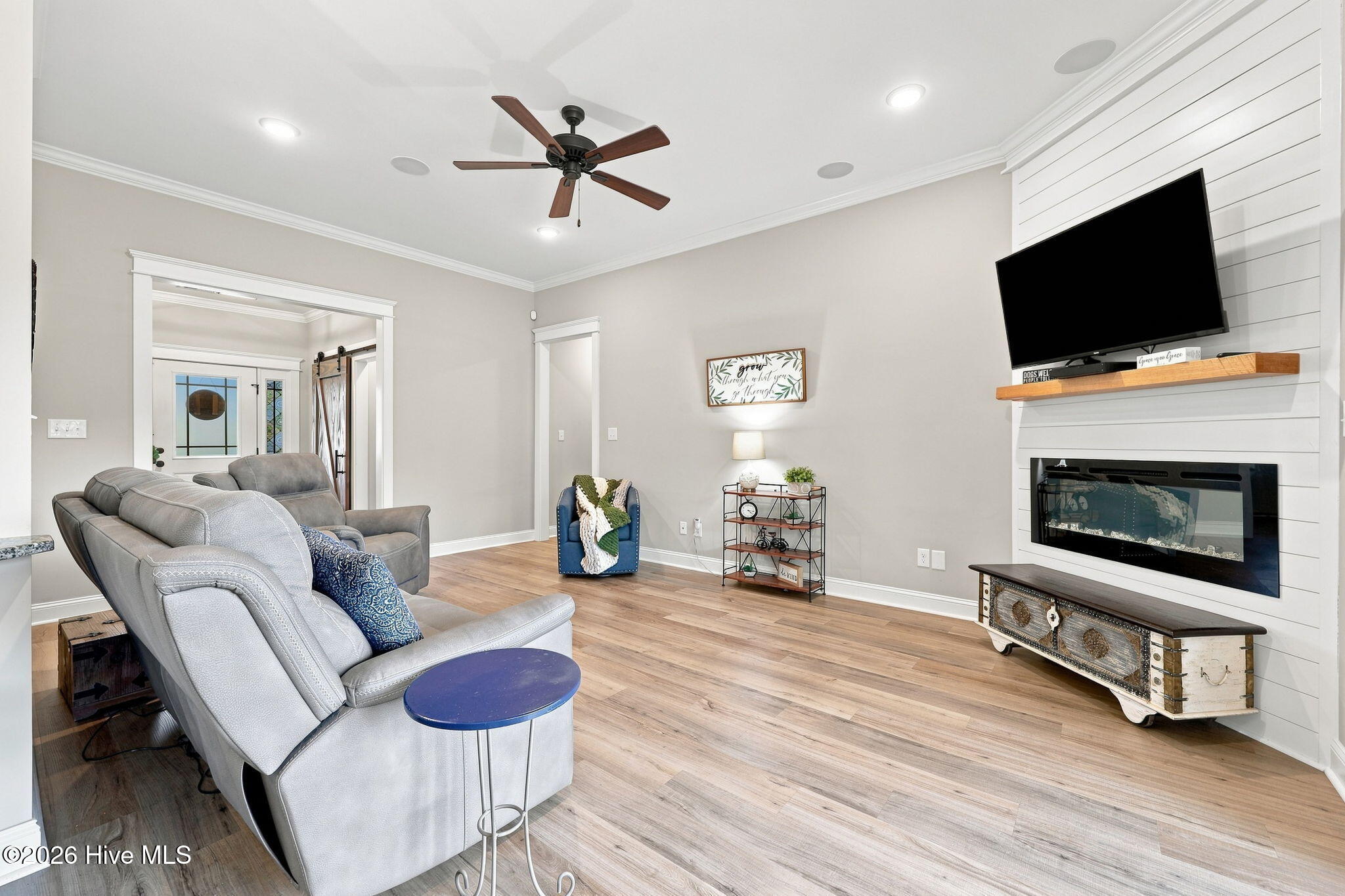 2212 Marinwood Court Property Photo 11
