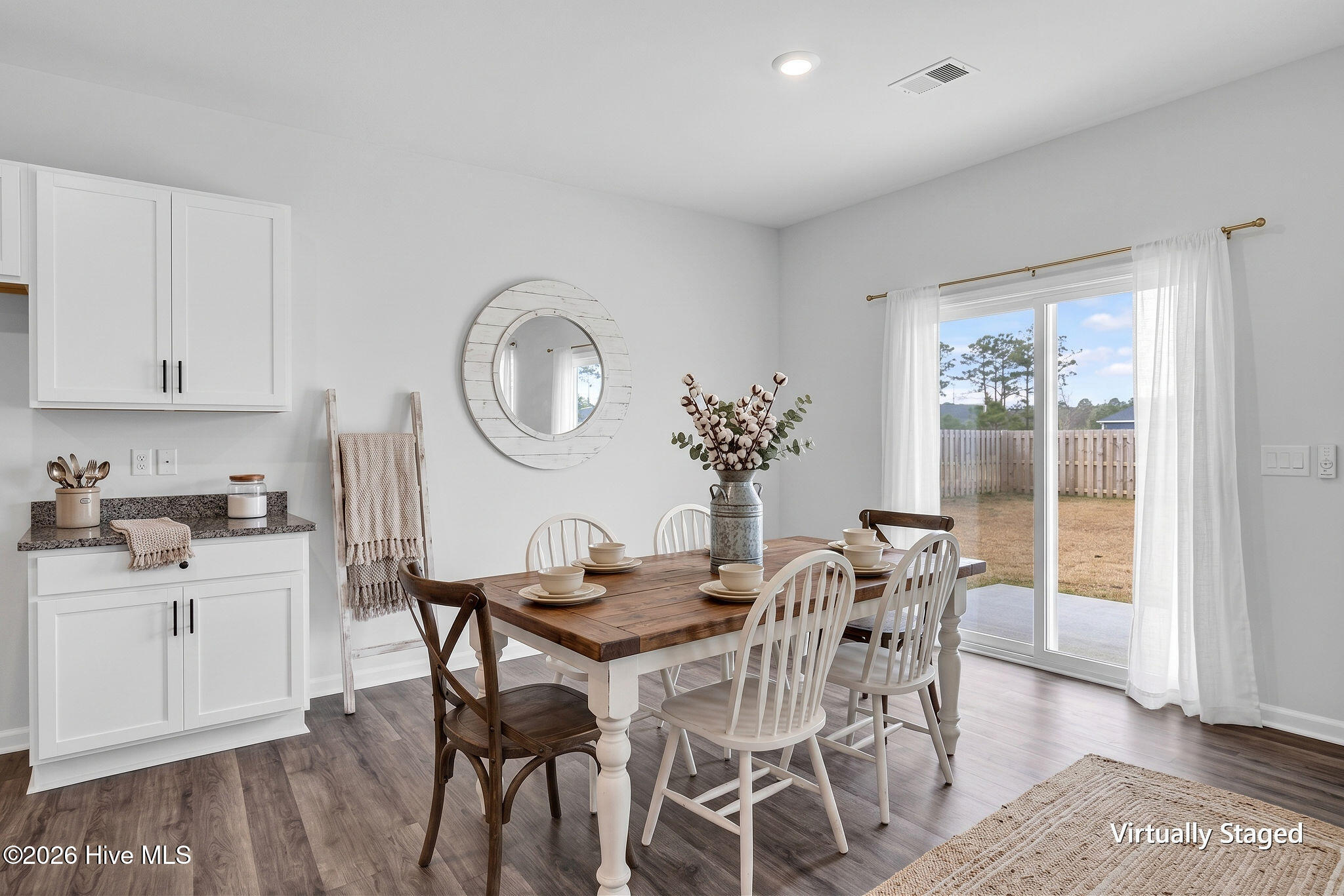 2039 Willowleaf Drive Property Photo 14