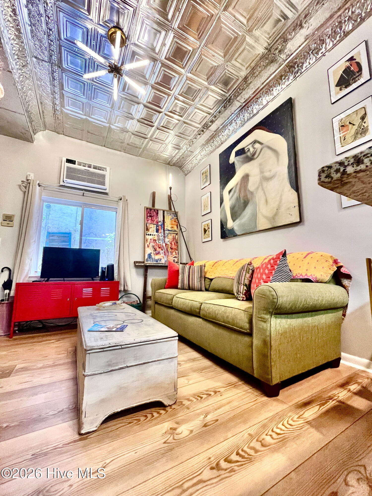 118 Dock Street Apt 2 Property Photo 6