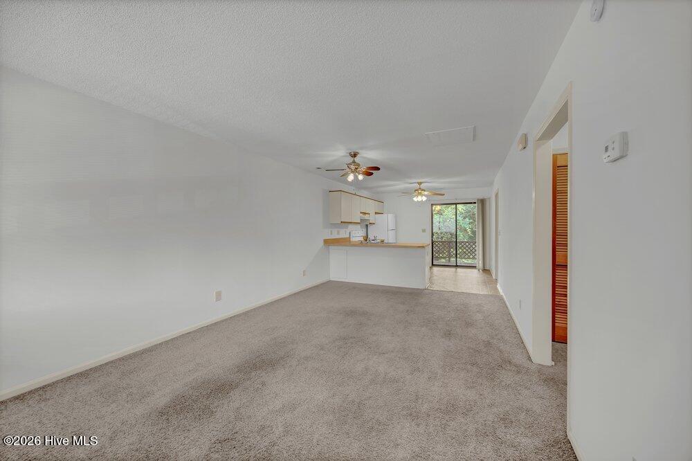 522 S Kerr Avenue Apt 32 Property Photo 3