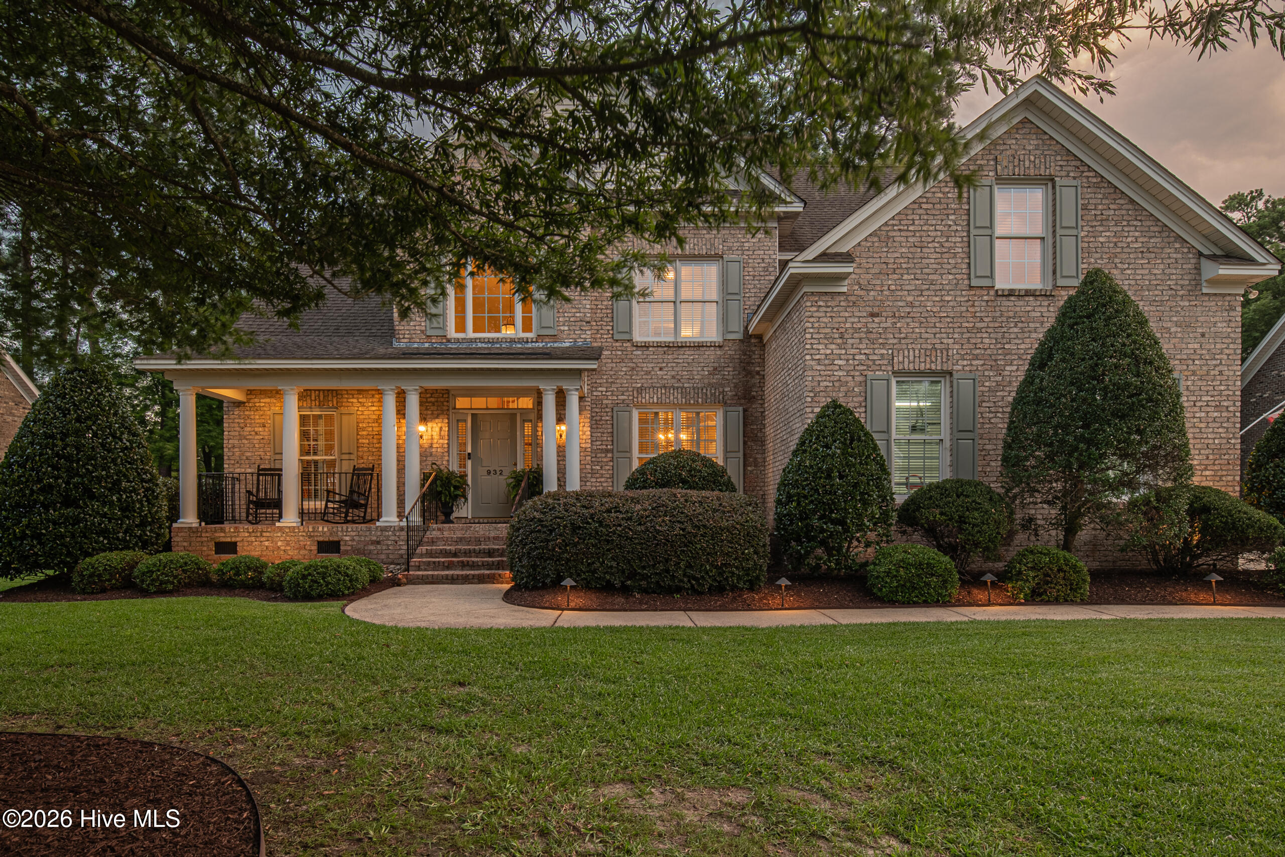 932 Chesapeake Place Property Photo 3