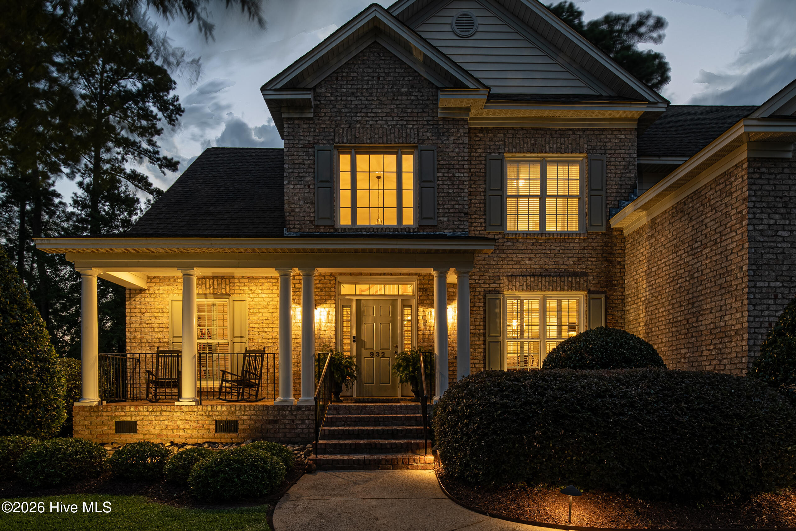 932 Chesapeake Place Property Photo 4