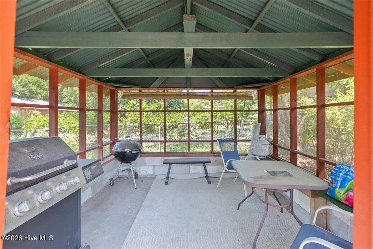 1941 Roys Lane Property Photo 31