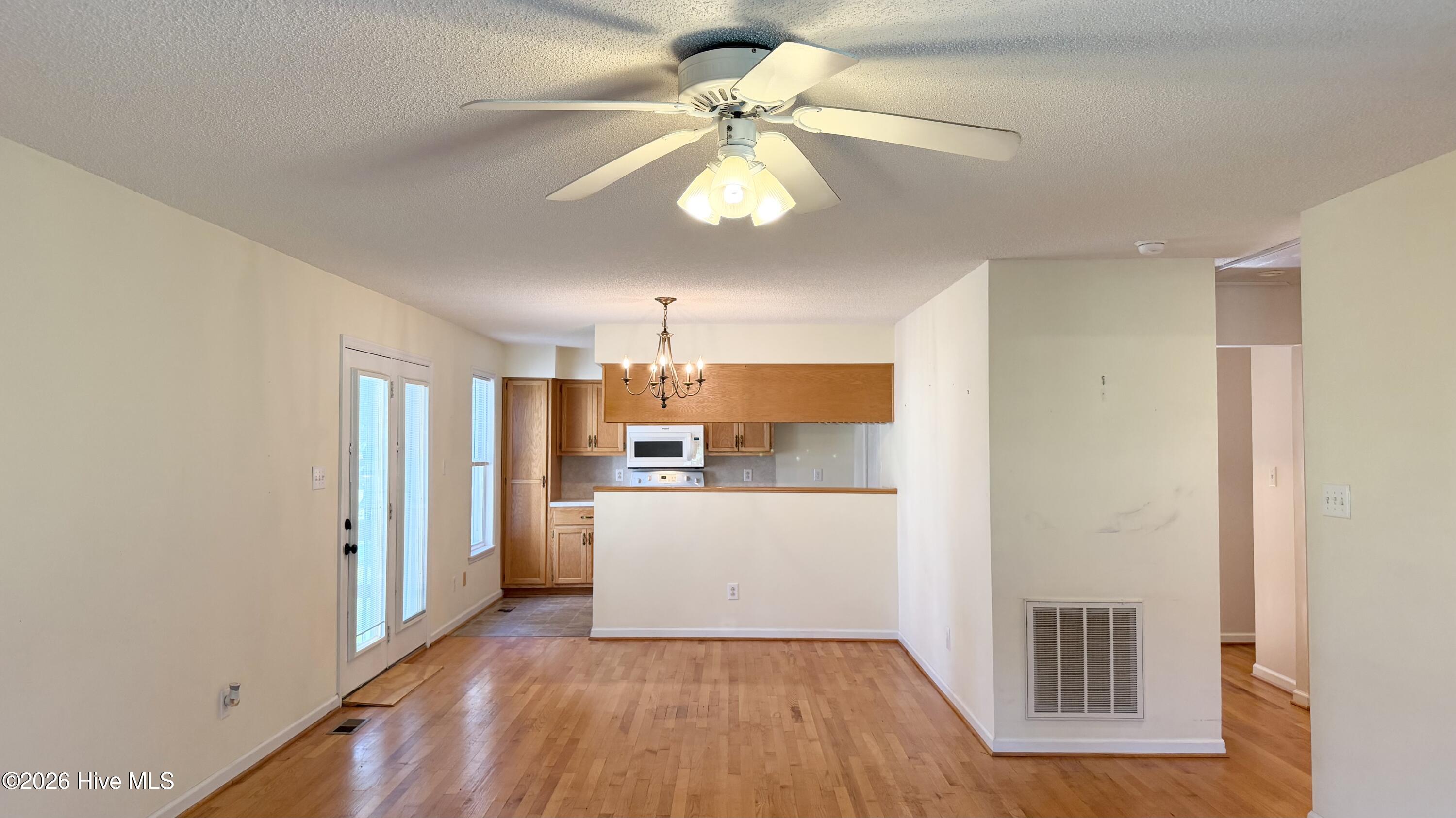 564 Alligator Loop Road Property Photo 5