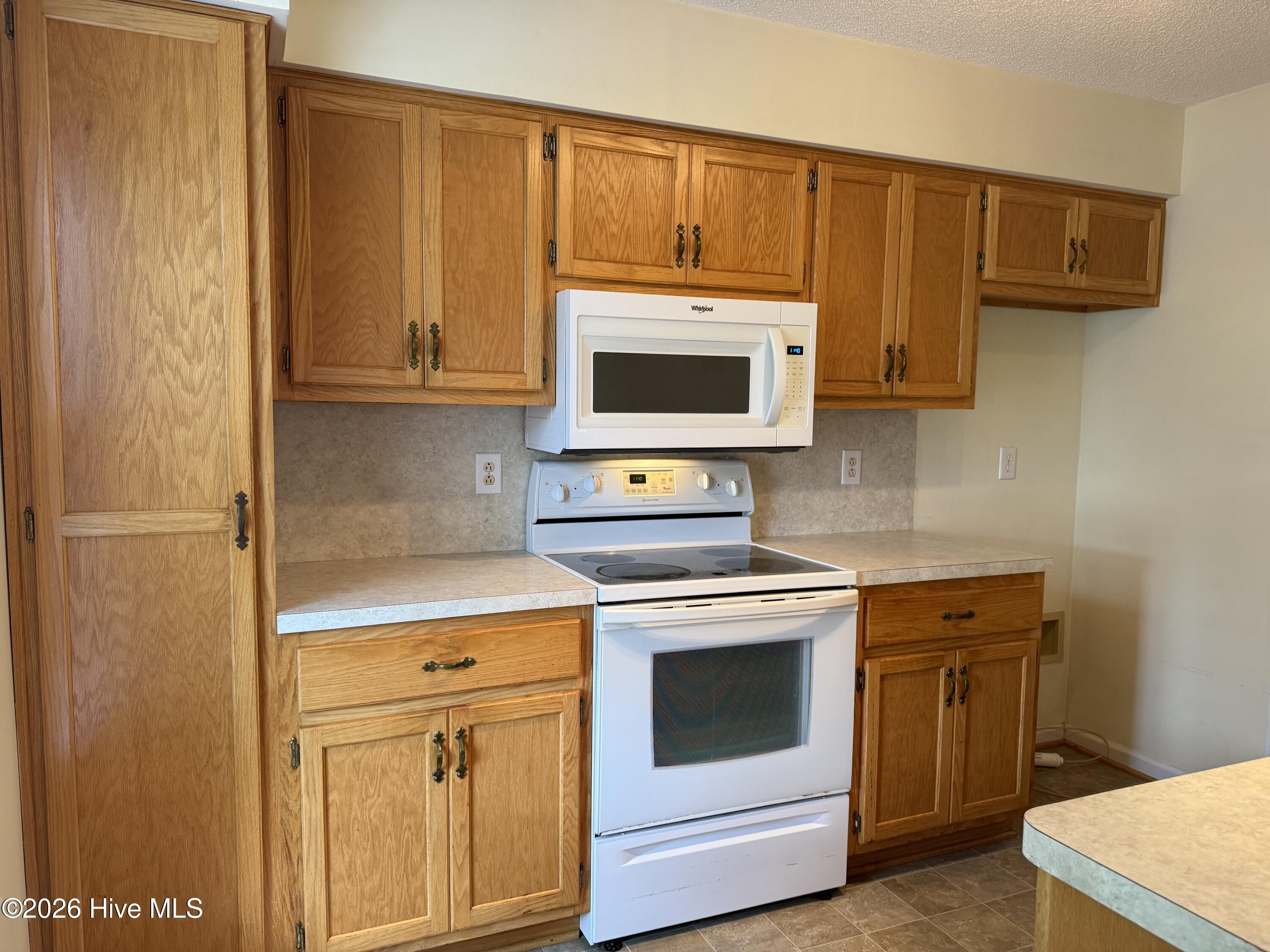 564 Alligator Loop Road Property Photo 7