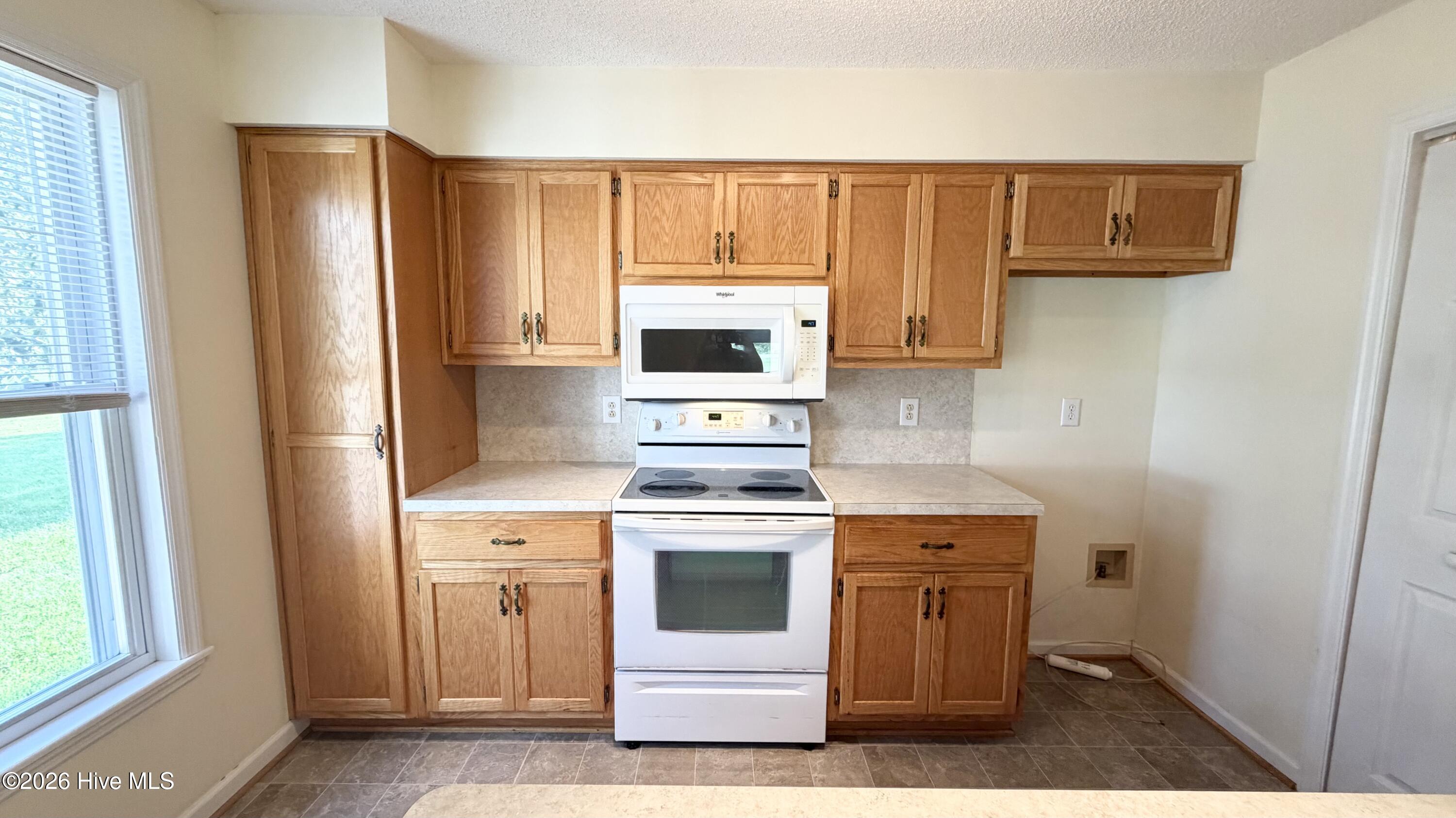 564 Alligator Loop Road Property Photo 9