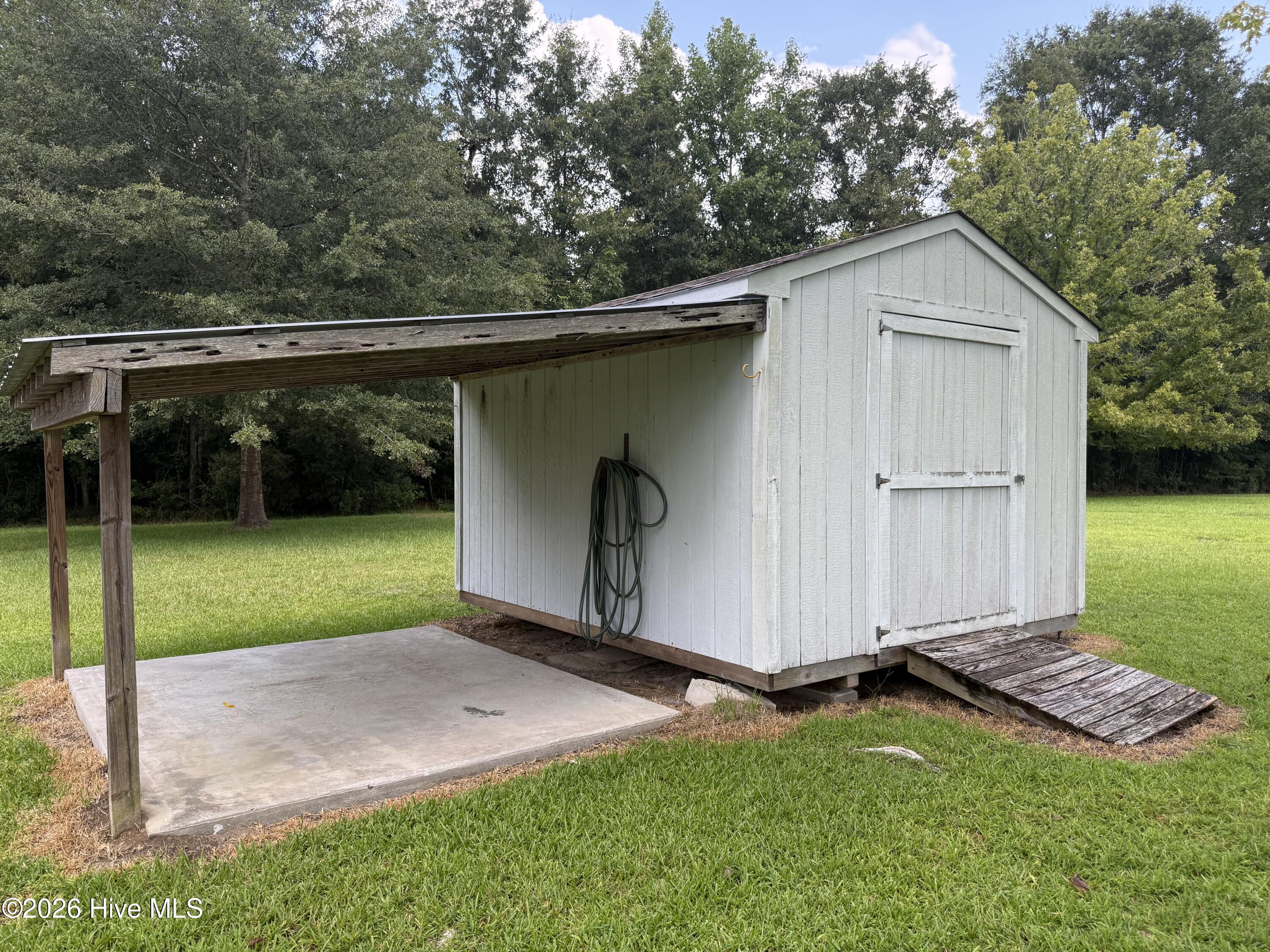 564 Alligator Loop Road Property Photo 23