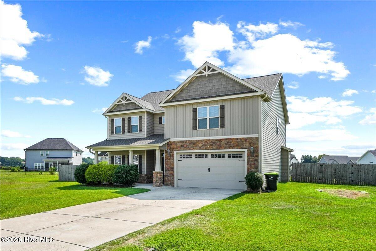 114 Castaway Court Property Photo 3