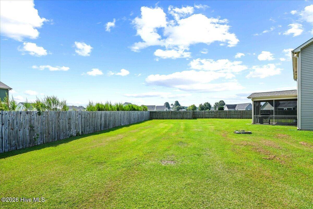 114 Castaway Court Property Photo 12