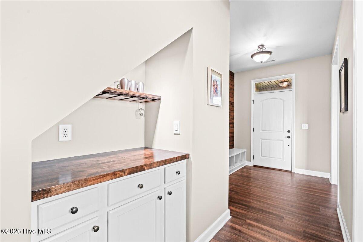 114 Castaway Court Property Photo 15
