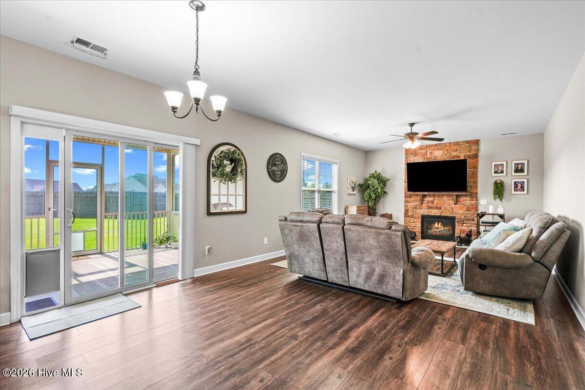 114 Castaway Court Property Photo 16