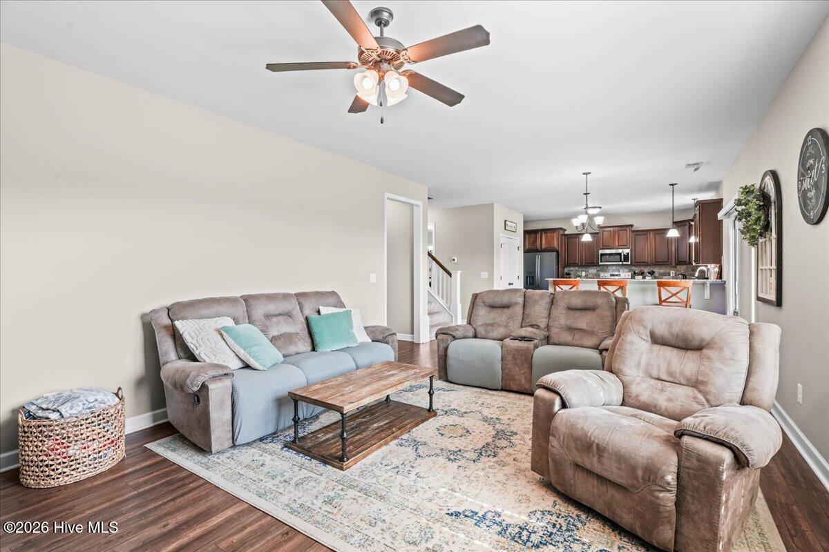 114 Castaway Court Property Photo 21