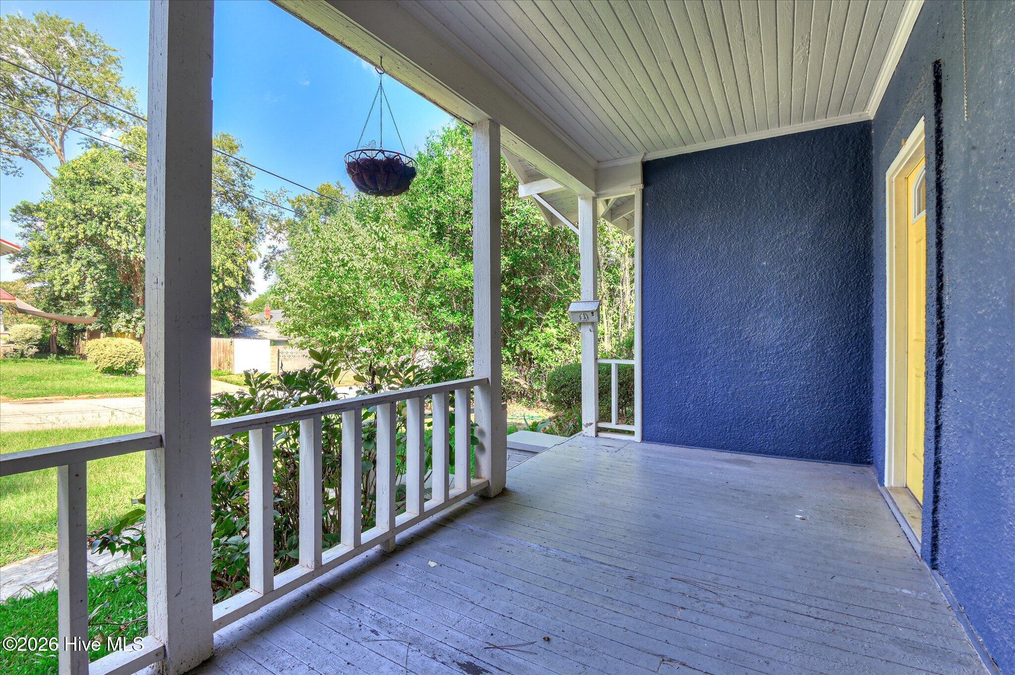 2056 Mcdowell Street Property Photo 7