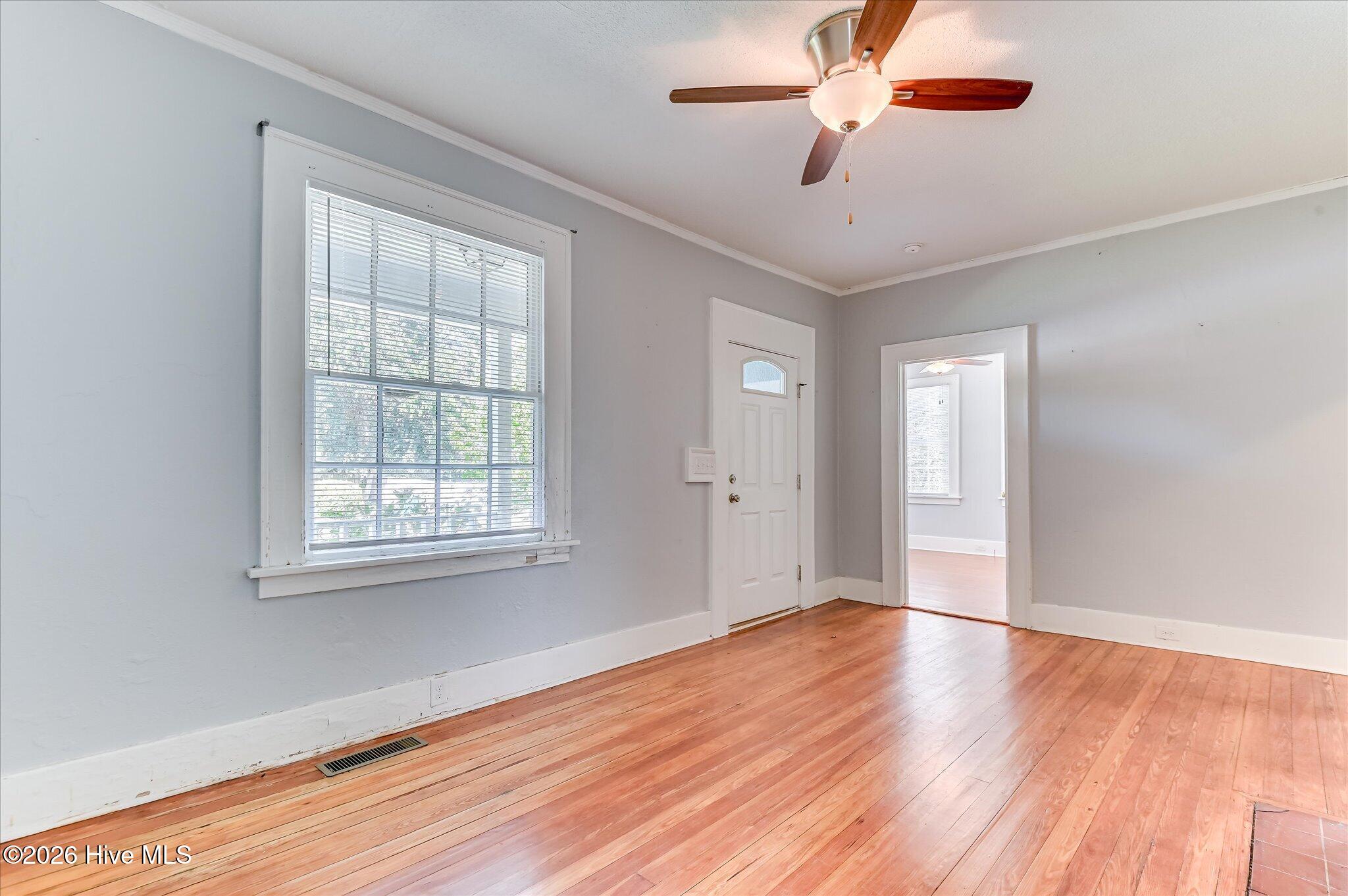 2056 Mcdowell Street Property Photo 8