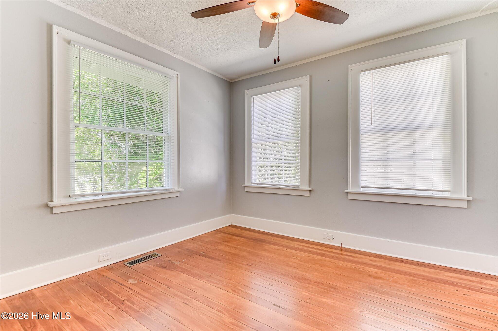 2056 Mcdowell Street Property Photo 32