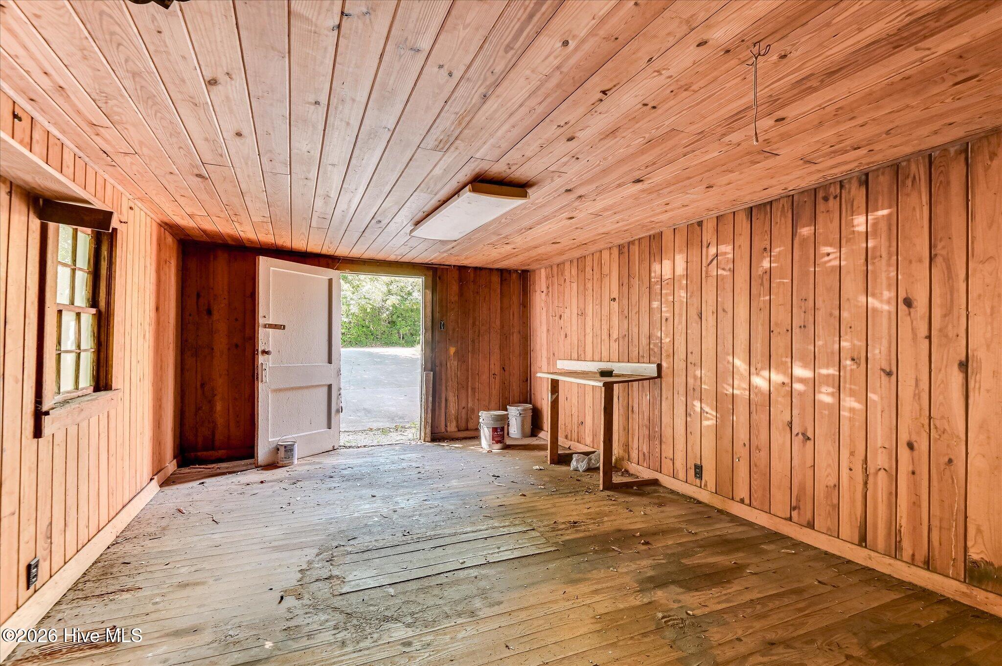 2056 Mcdowell Street Property Photo 47