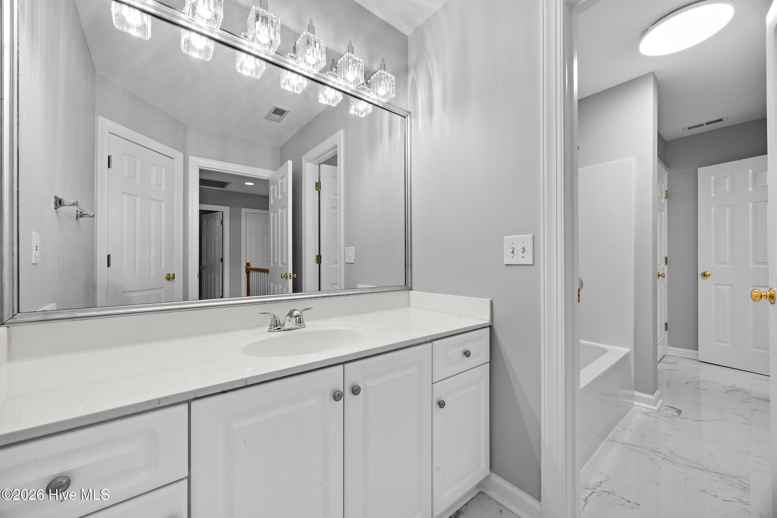 4728 Wedgefield Drive Property Photo 40