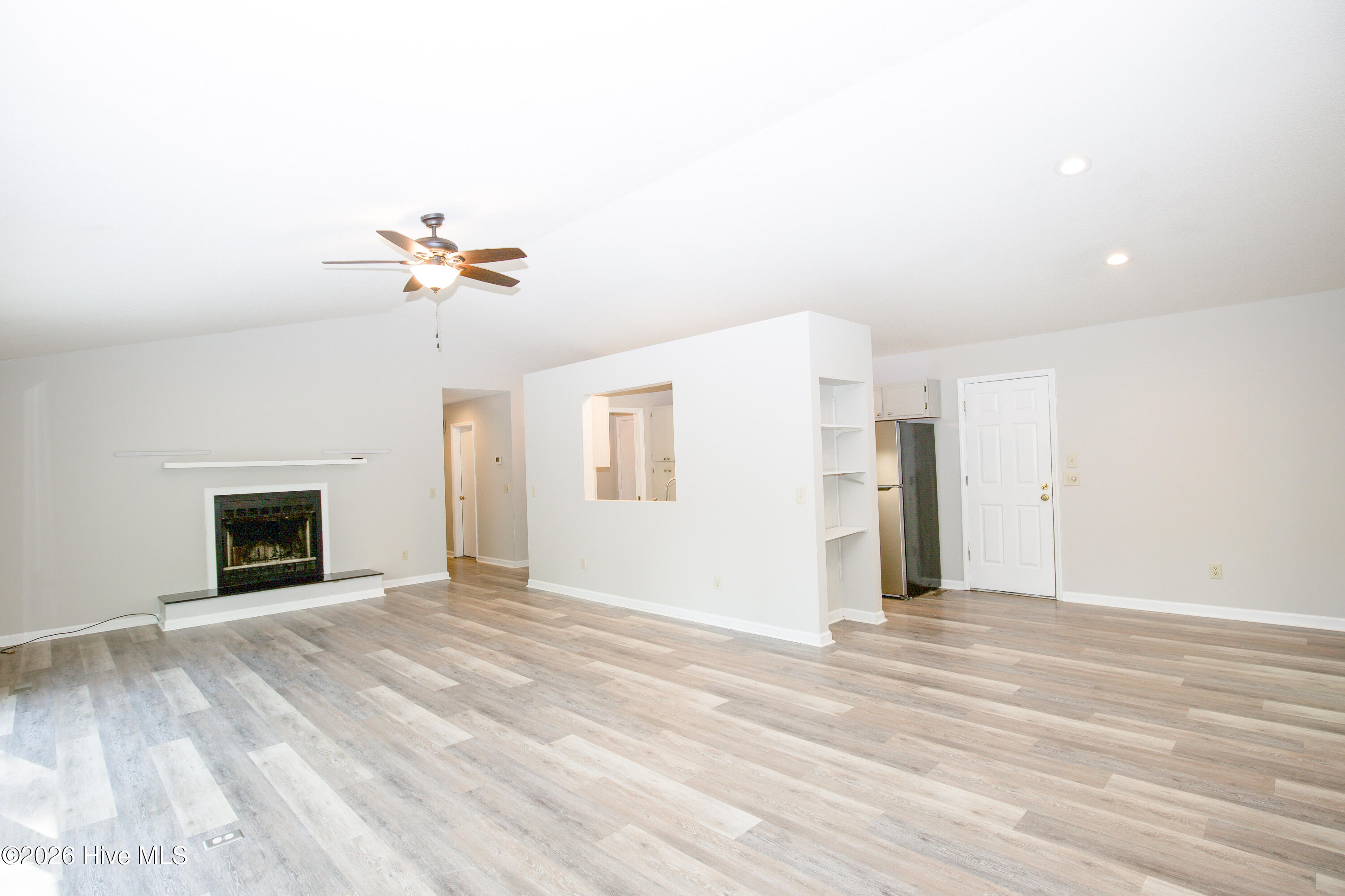50 Surry Circle Circle N Property Photo 8