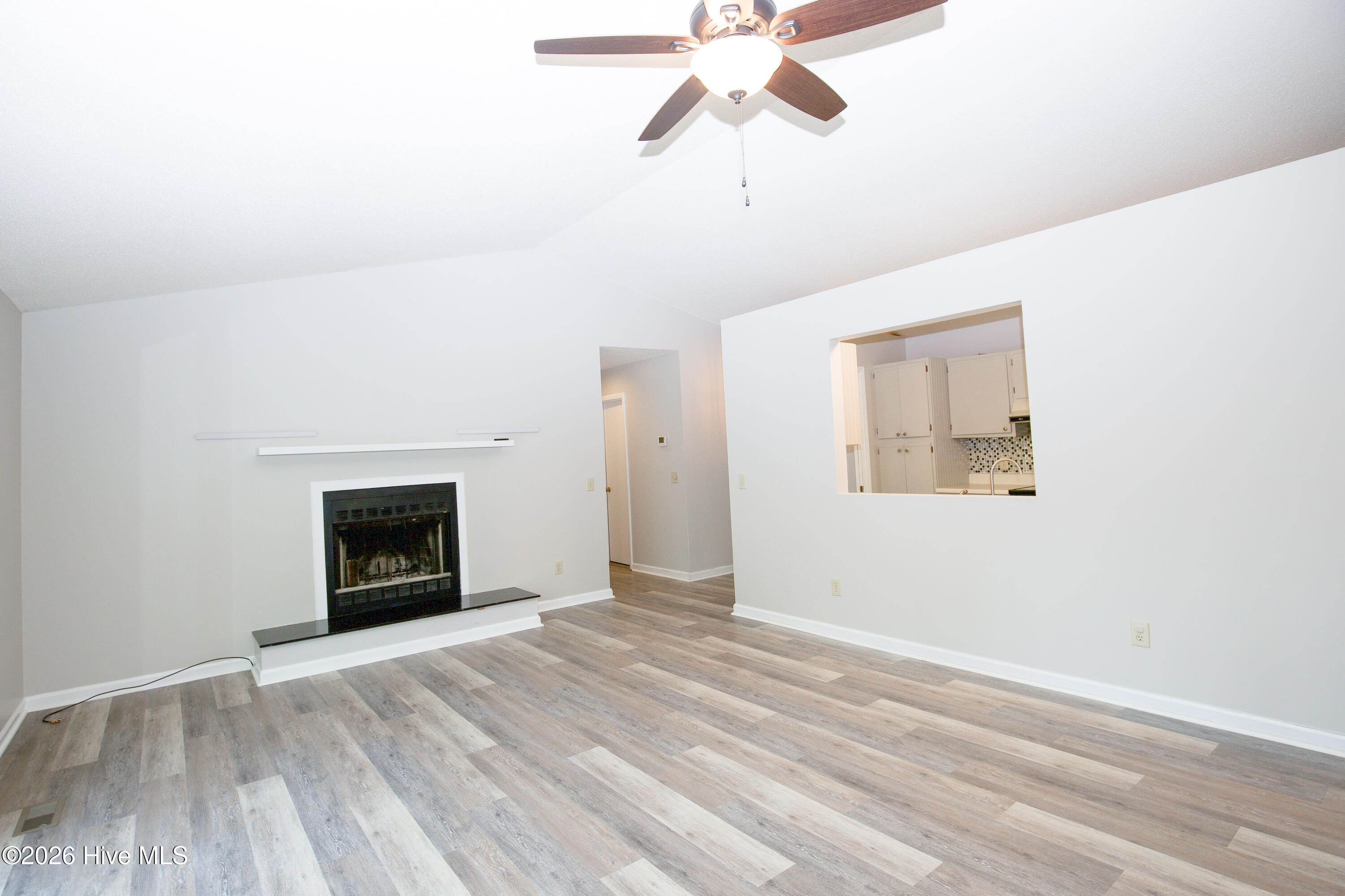 50 Surry Circle Circle N Property Photo 9