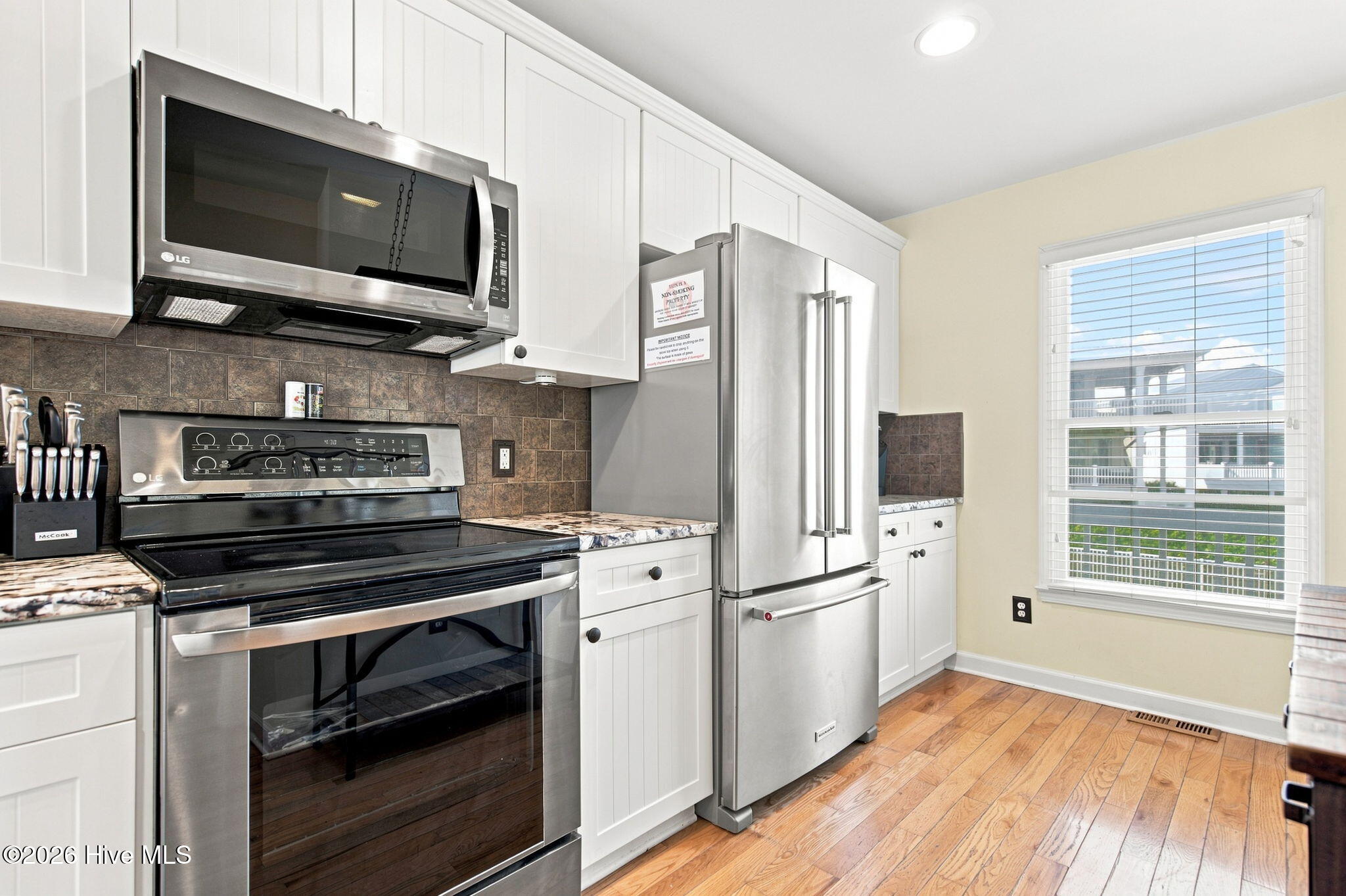 209 N Avenue Property Photo 25