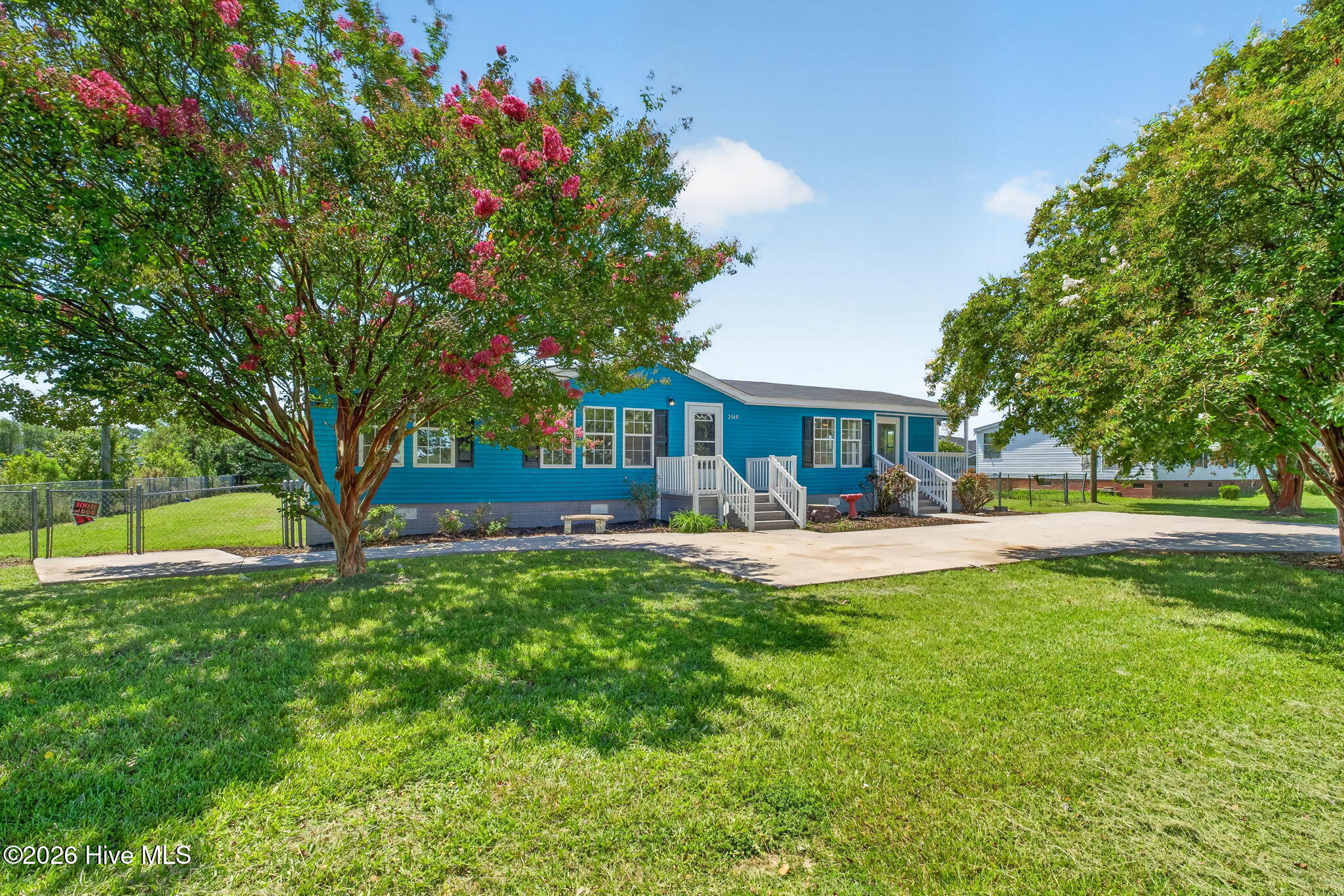 2548 Big Daddy's Road Property Photo 3