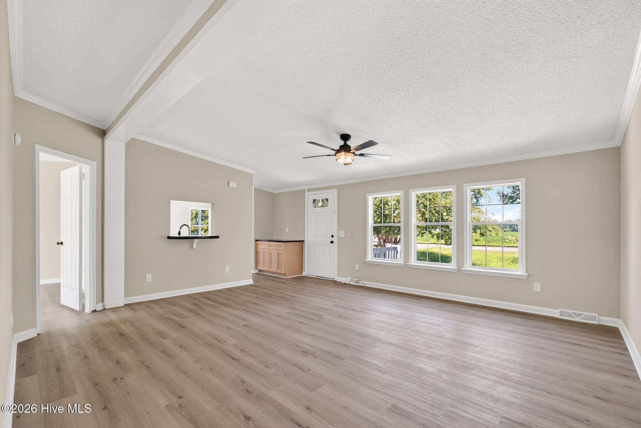 2548 Big Daddy's Road Property Photo 9