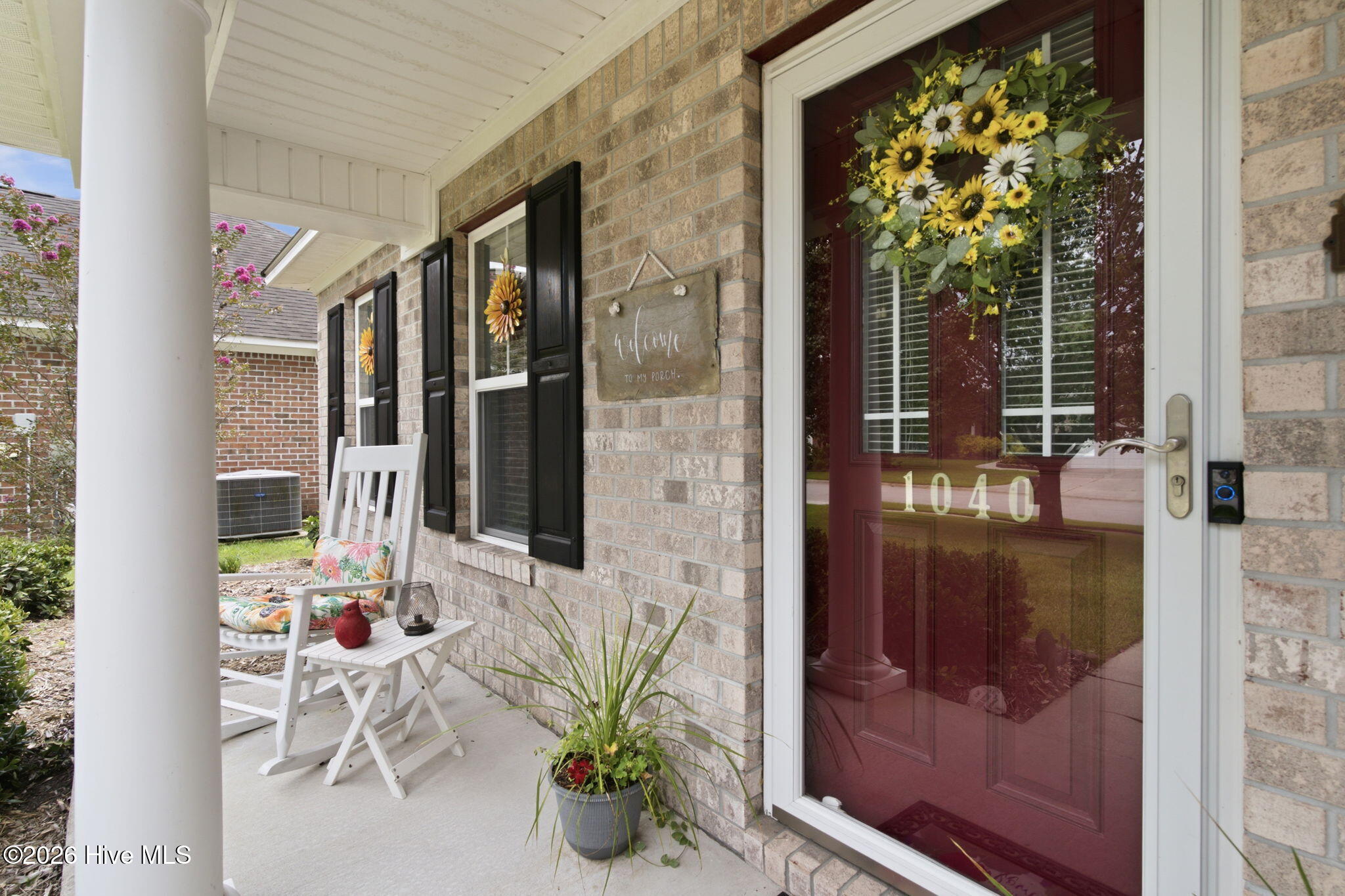 1040 Lanterns Lane Property Photo 4