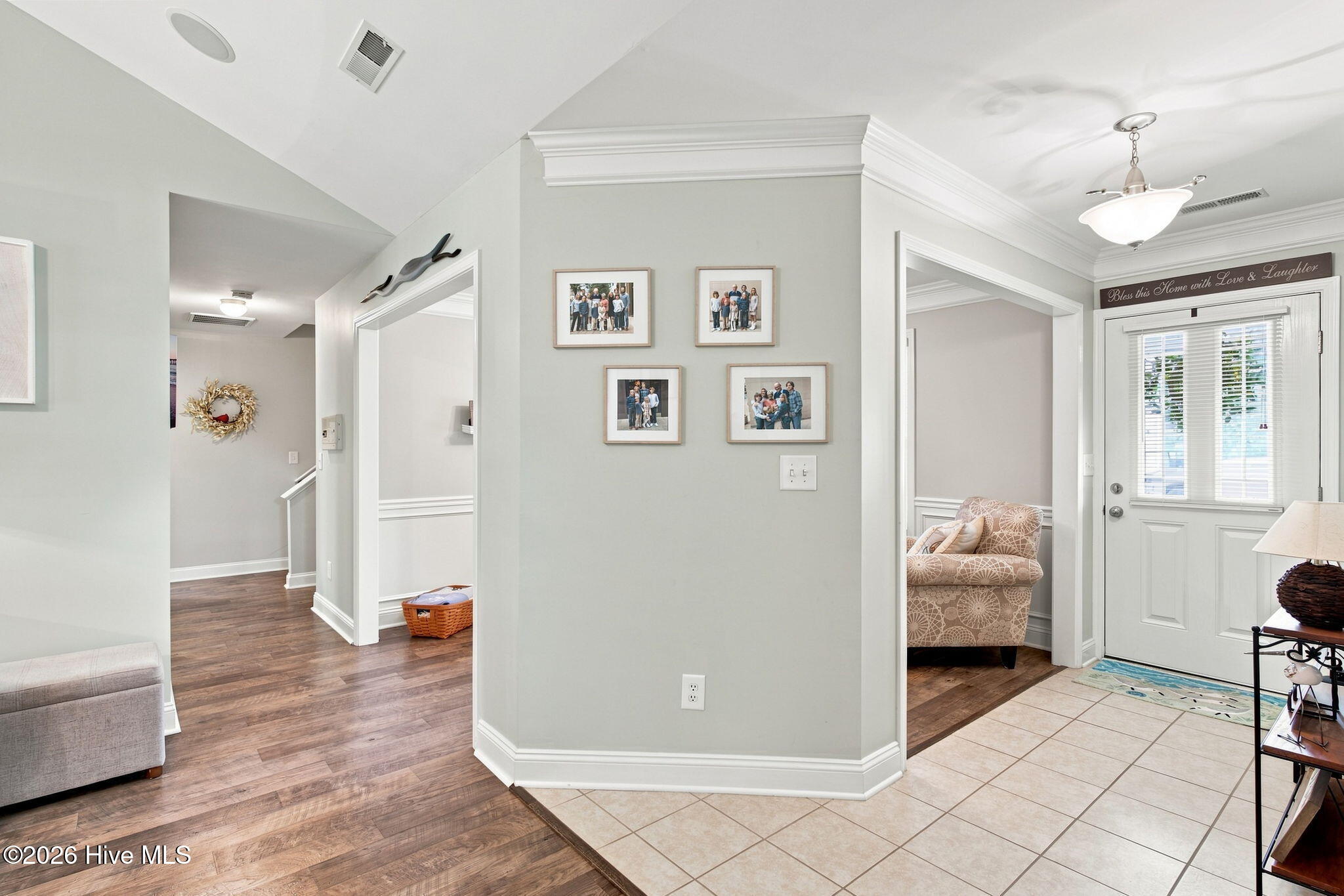 1040 Lanterns Lane Property Photo 10
