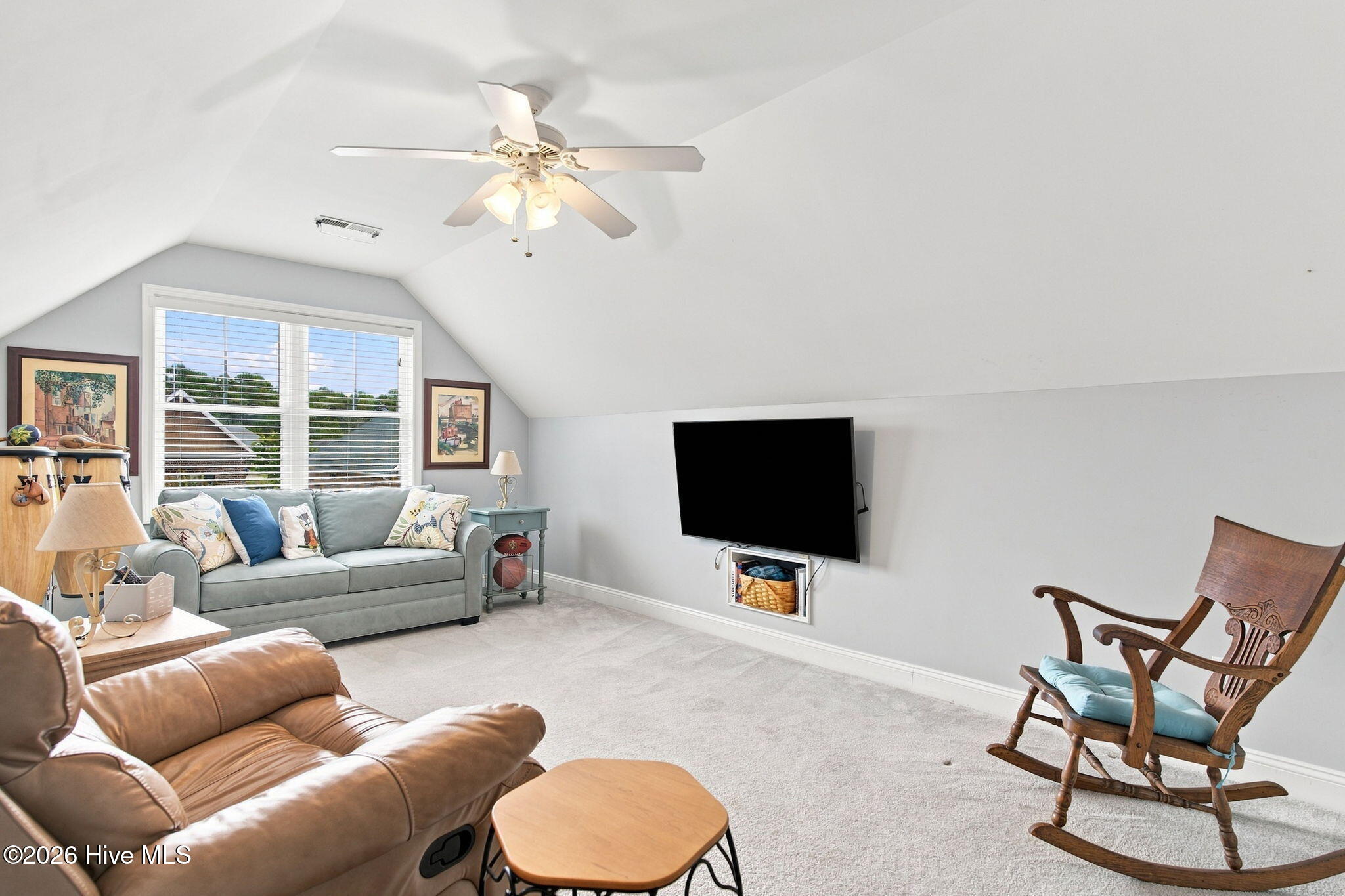 1040 Lanterns Lane Property Photo 33