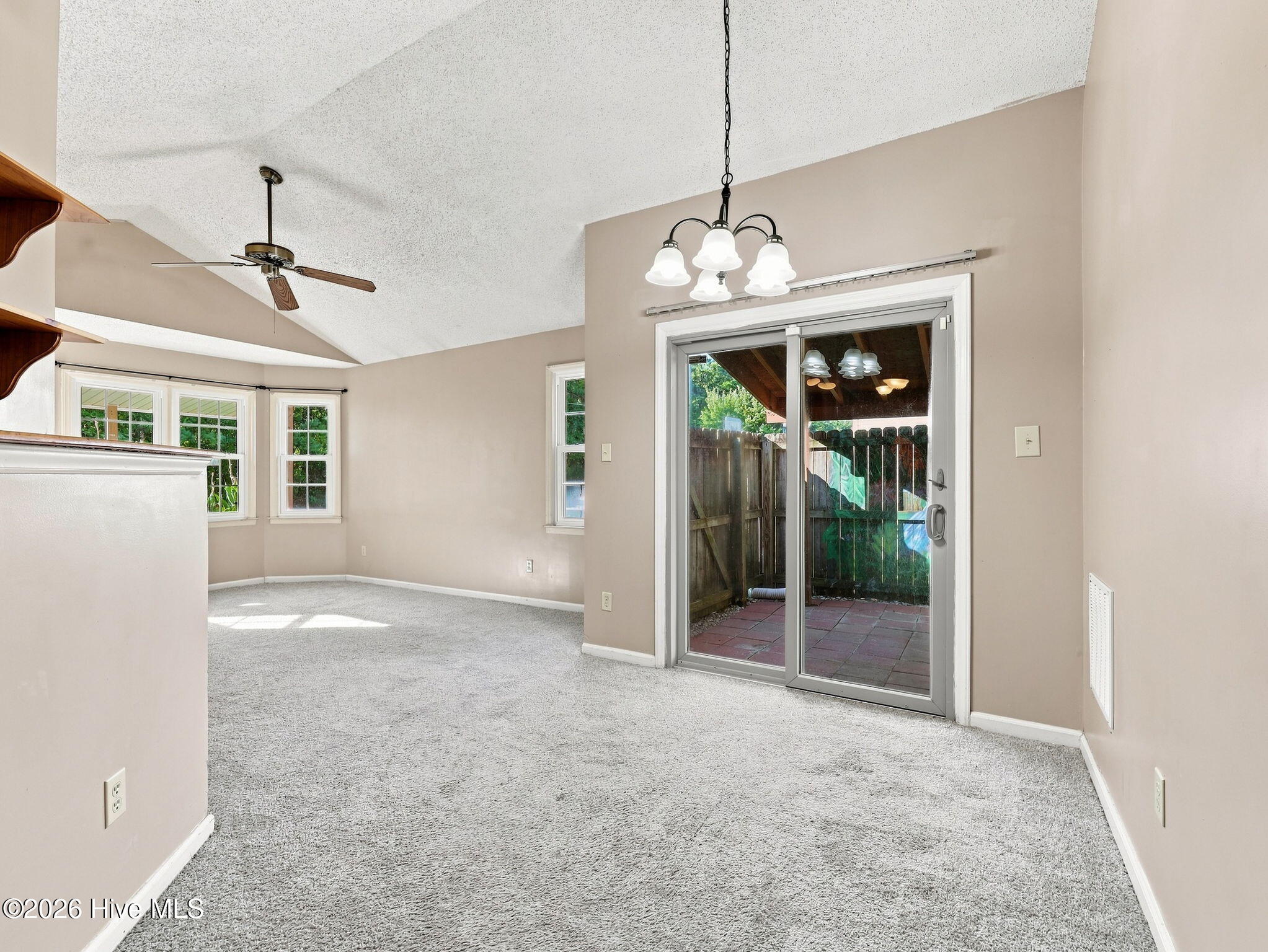 204 Hemlock Drive Property Photo 12