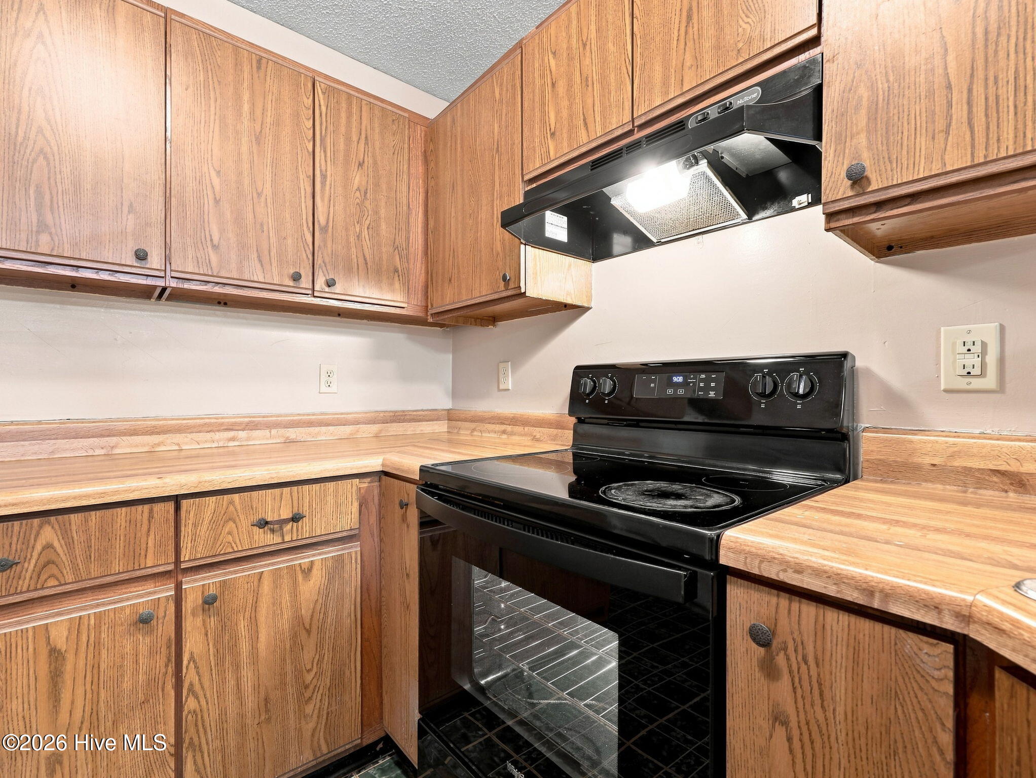 204 Hemlock Drive Property Photo 16