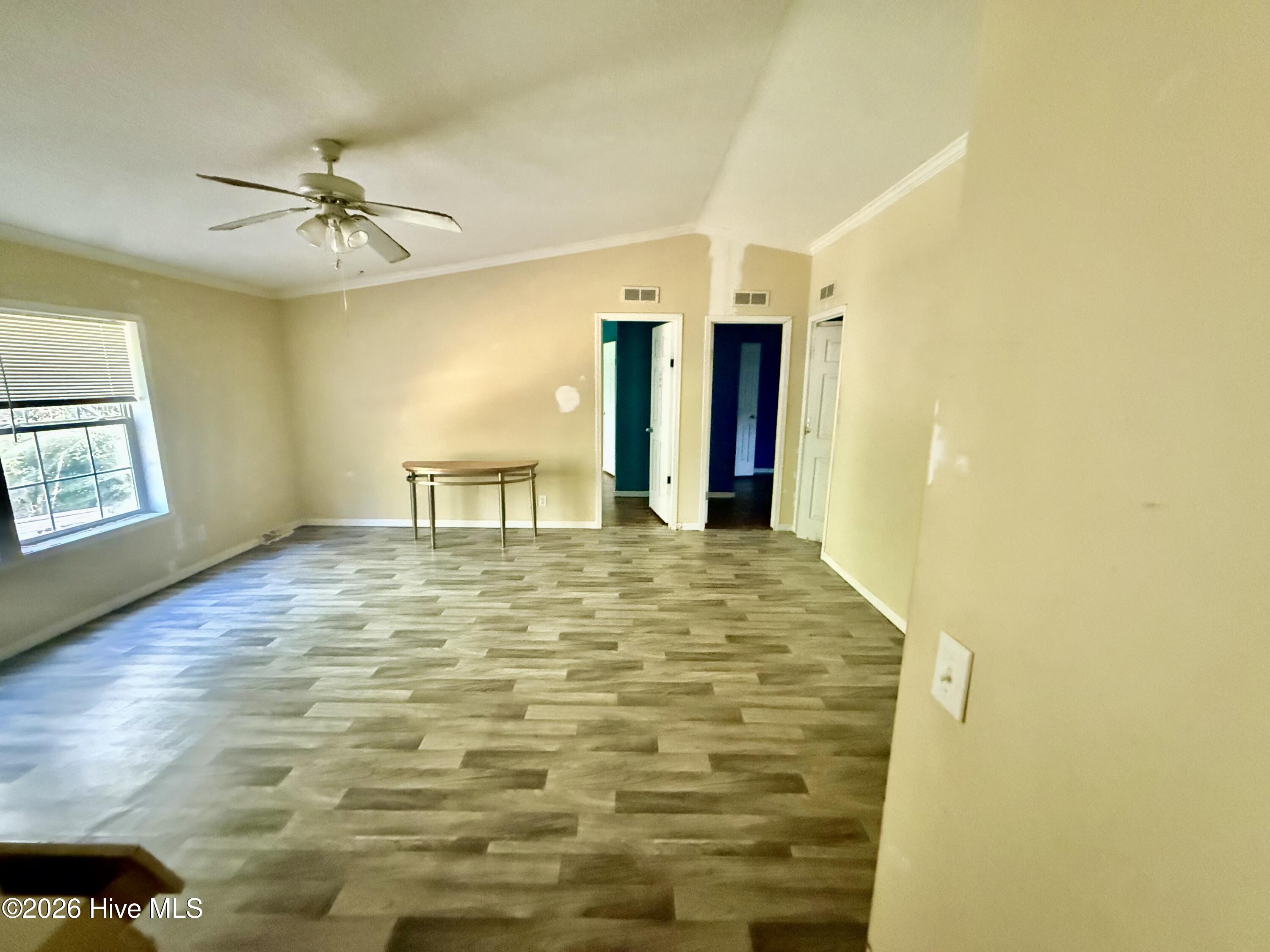94 Green Acres Hollow Property Photo 8