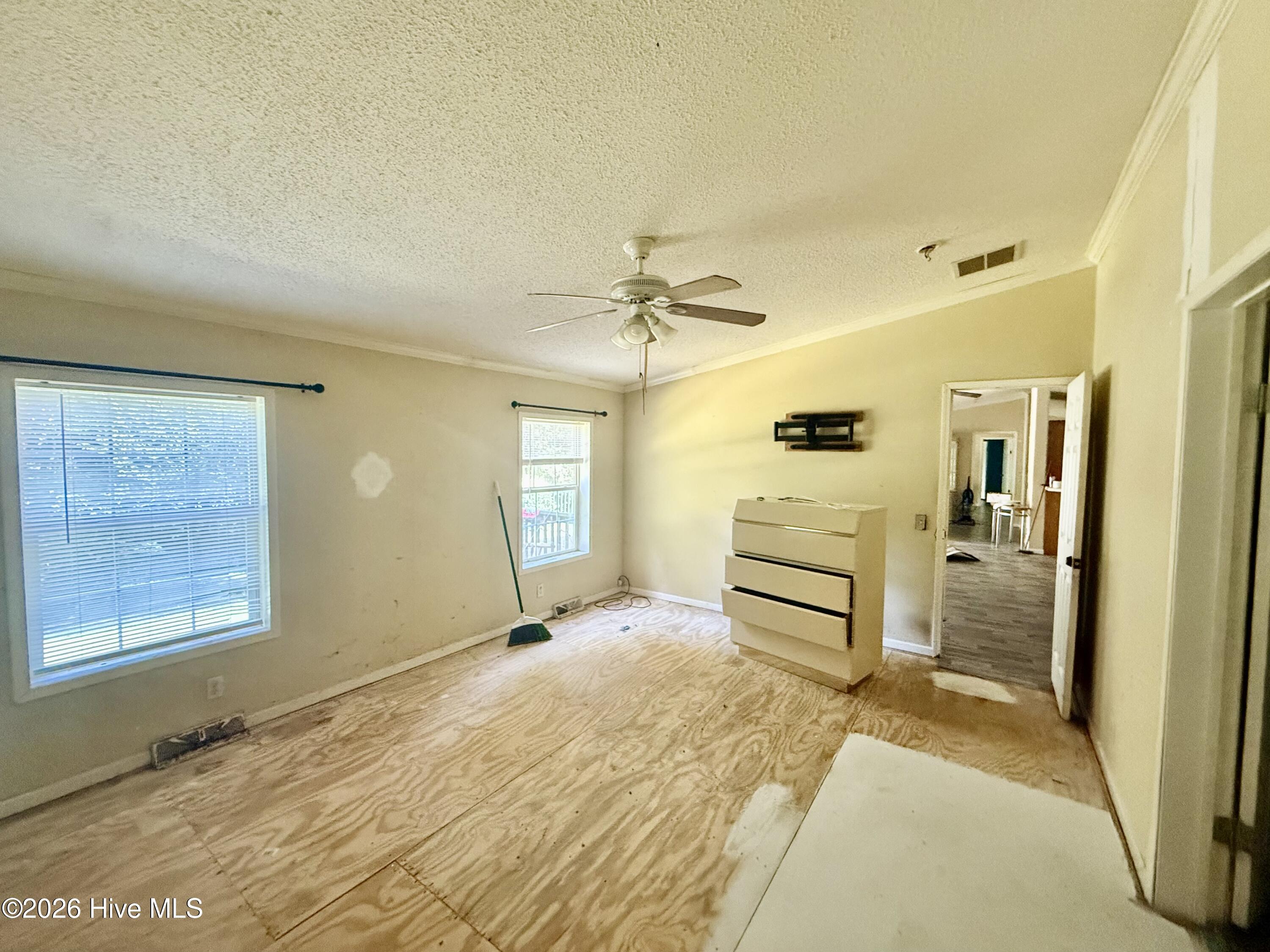94 Green Acres Hollow Property Photo 11