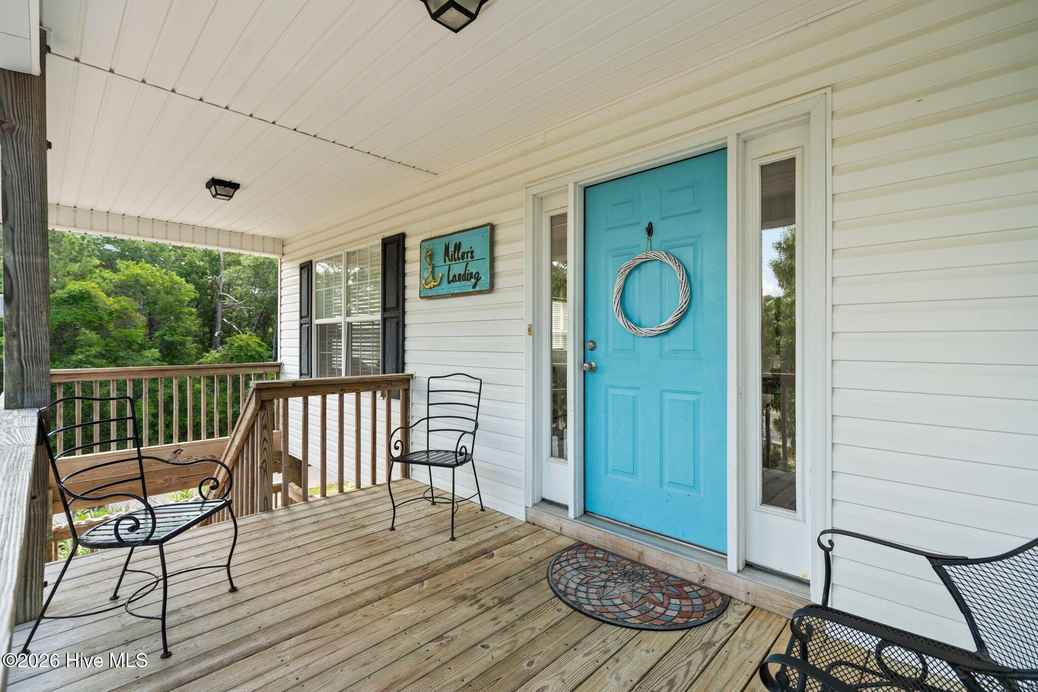 1207 E Oak Island Drive Property Photo 1