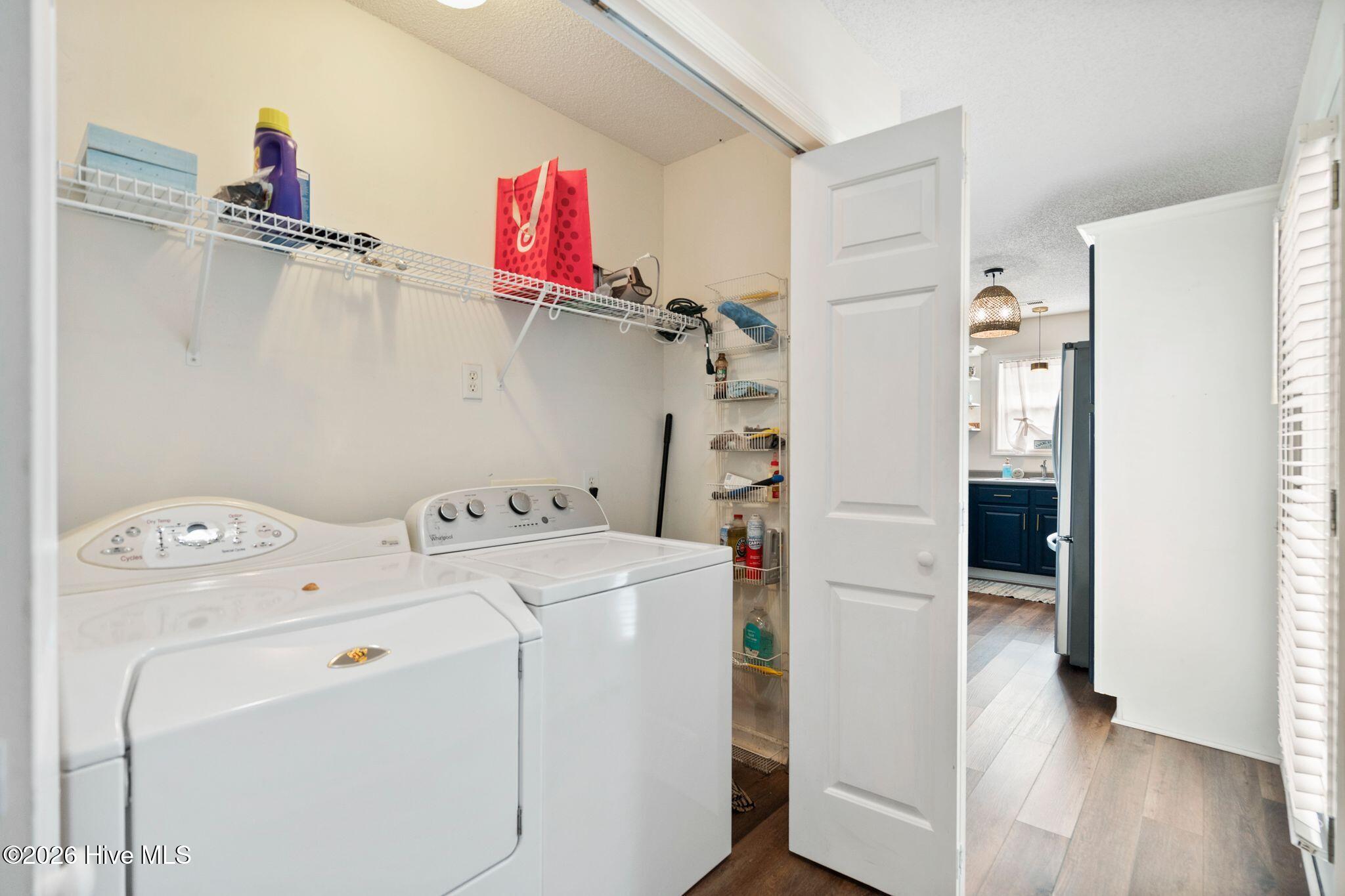 1207 E Oak Island Drive Property Photo 27