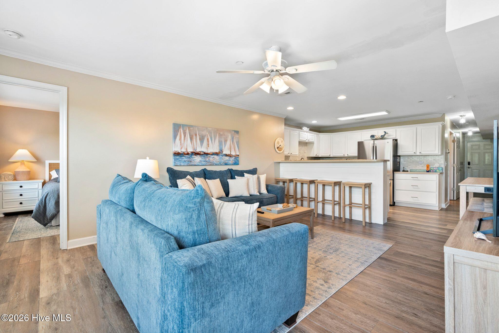1207 E Oak Island Drive Property Photo 42