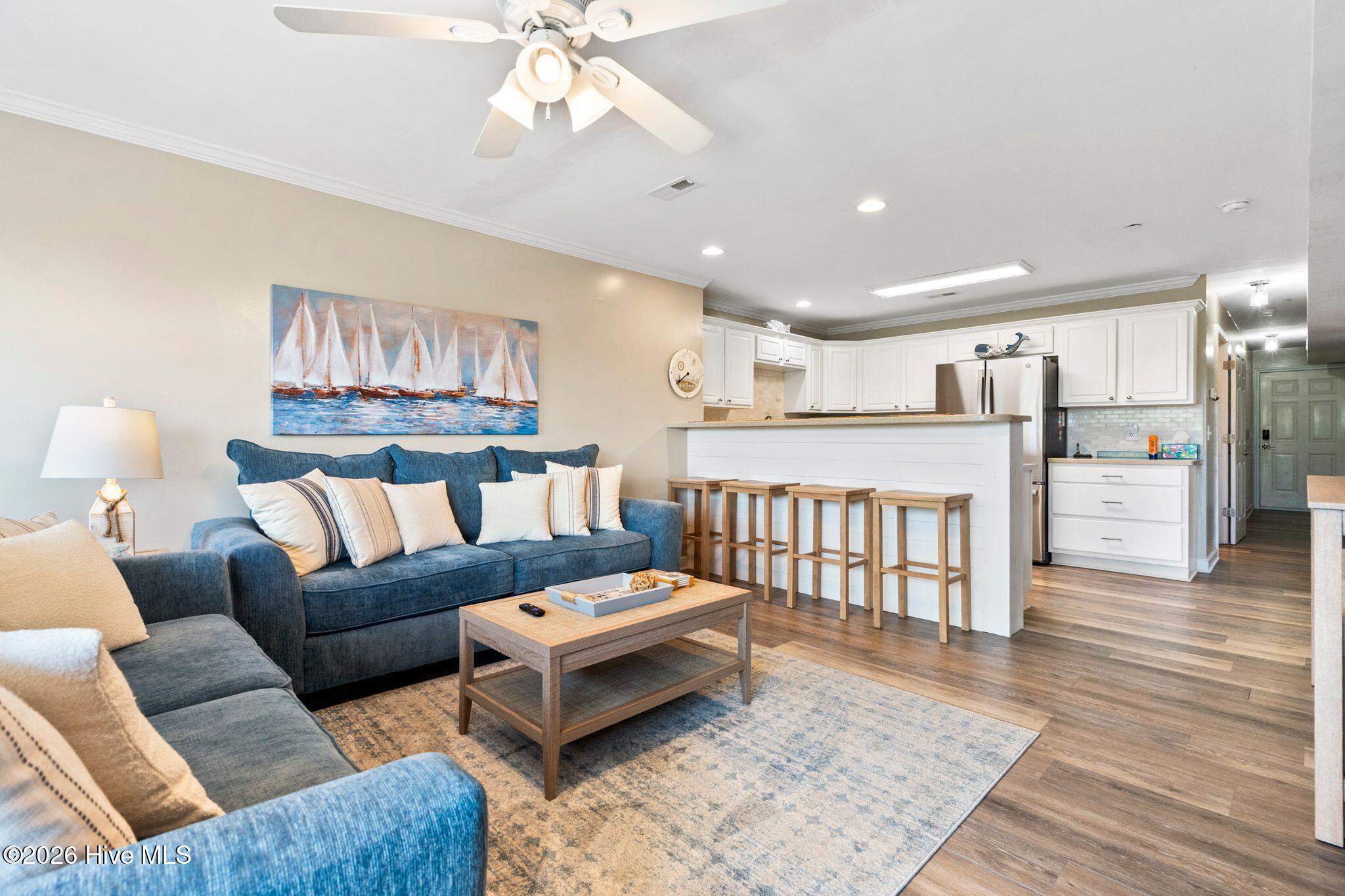 1207 E Oak Island Drive Property Photo 44