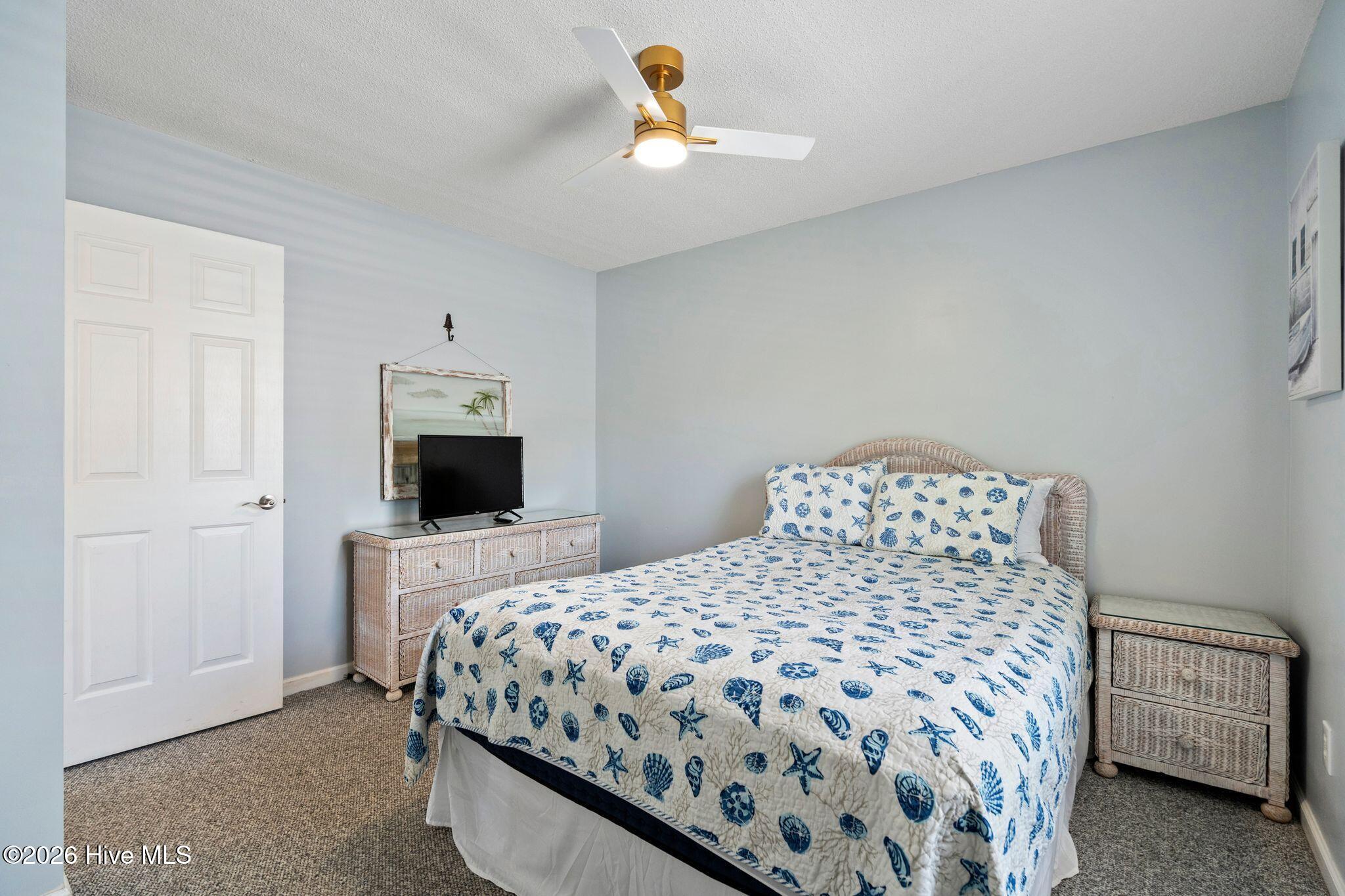 1207 E Oak Island Drive Property Photo 45