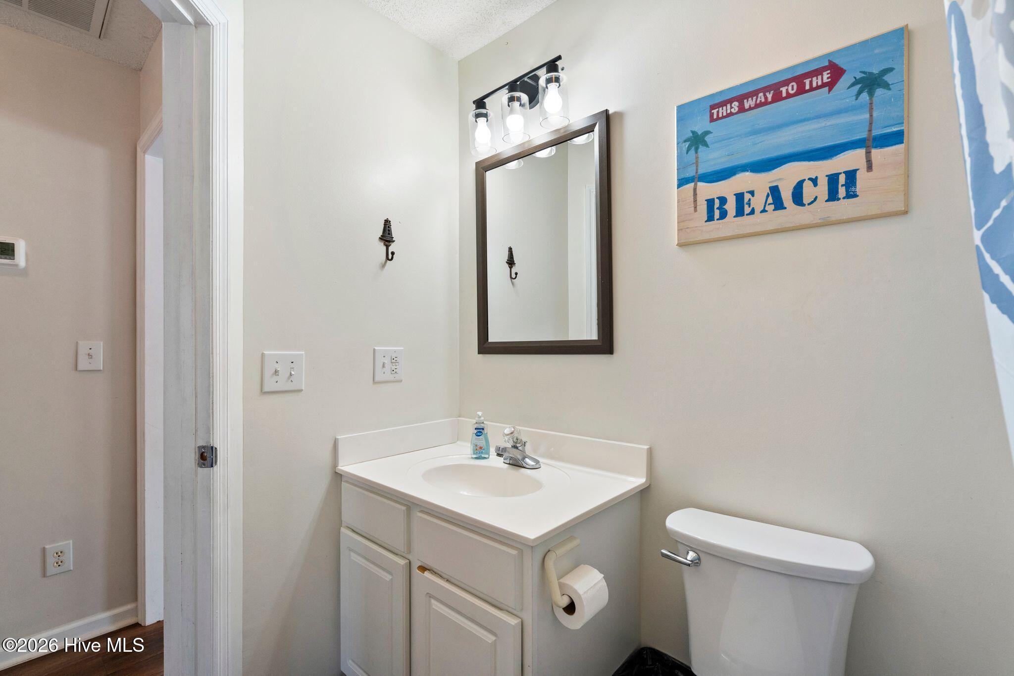 1207 E Oak Island Drive Property Photo 51
