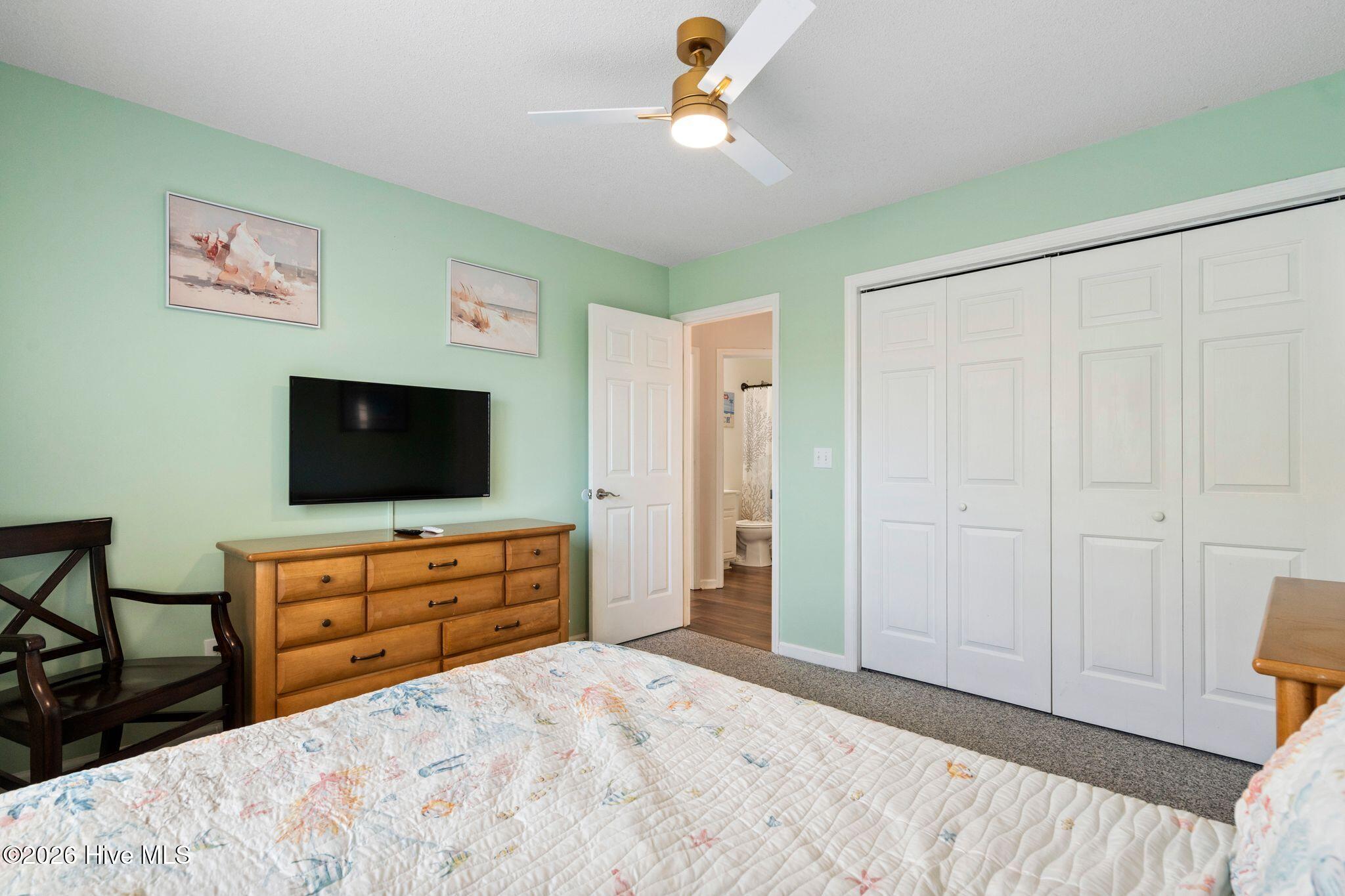 1207 E Oak Island Drive Property Photo 55