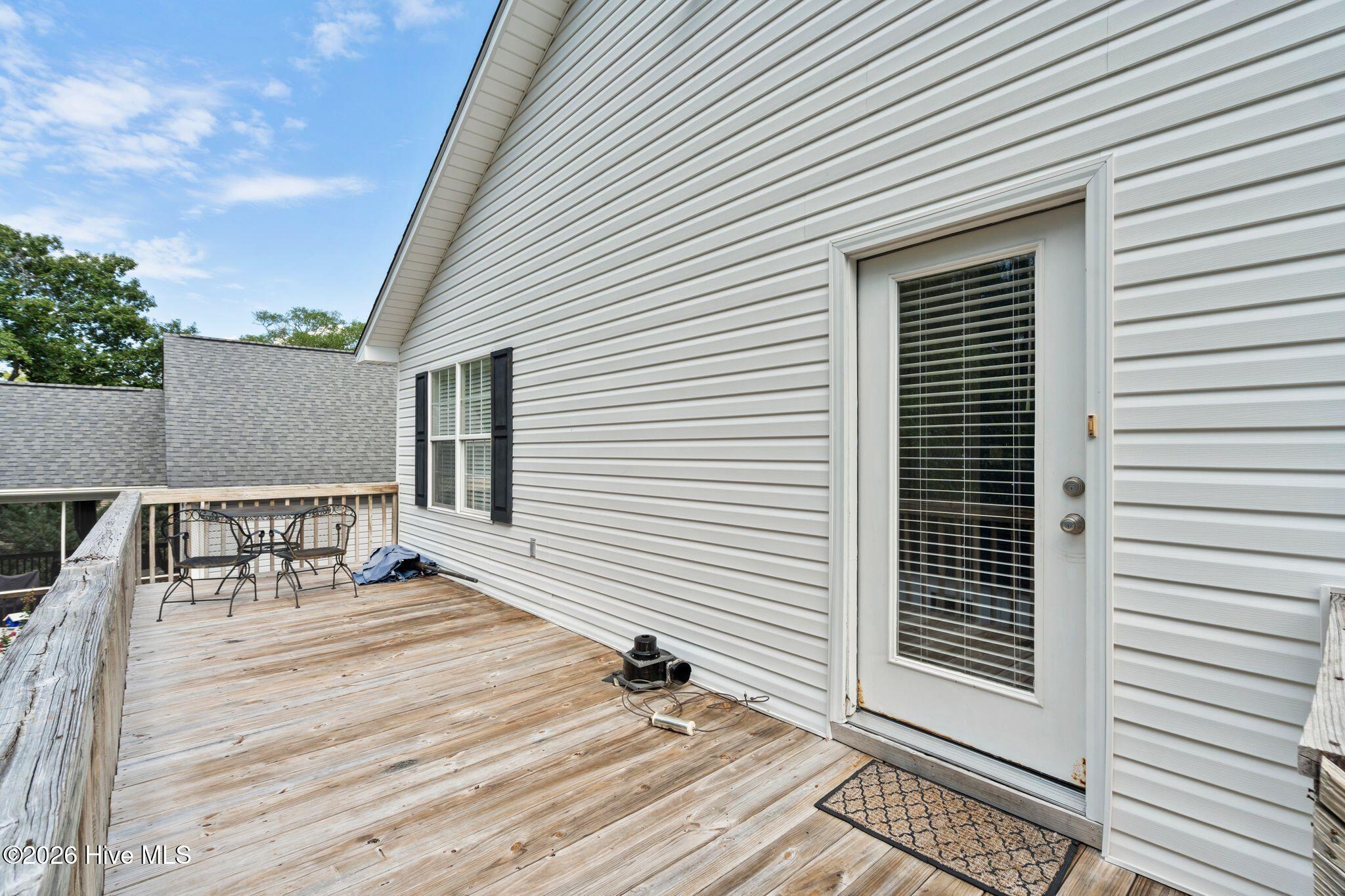 1207 E Oak Island Drive Property Photo 57