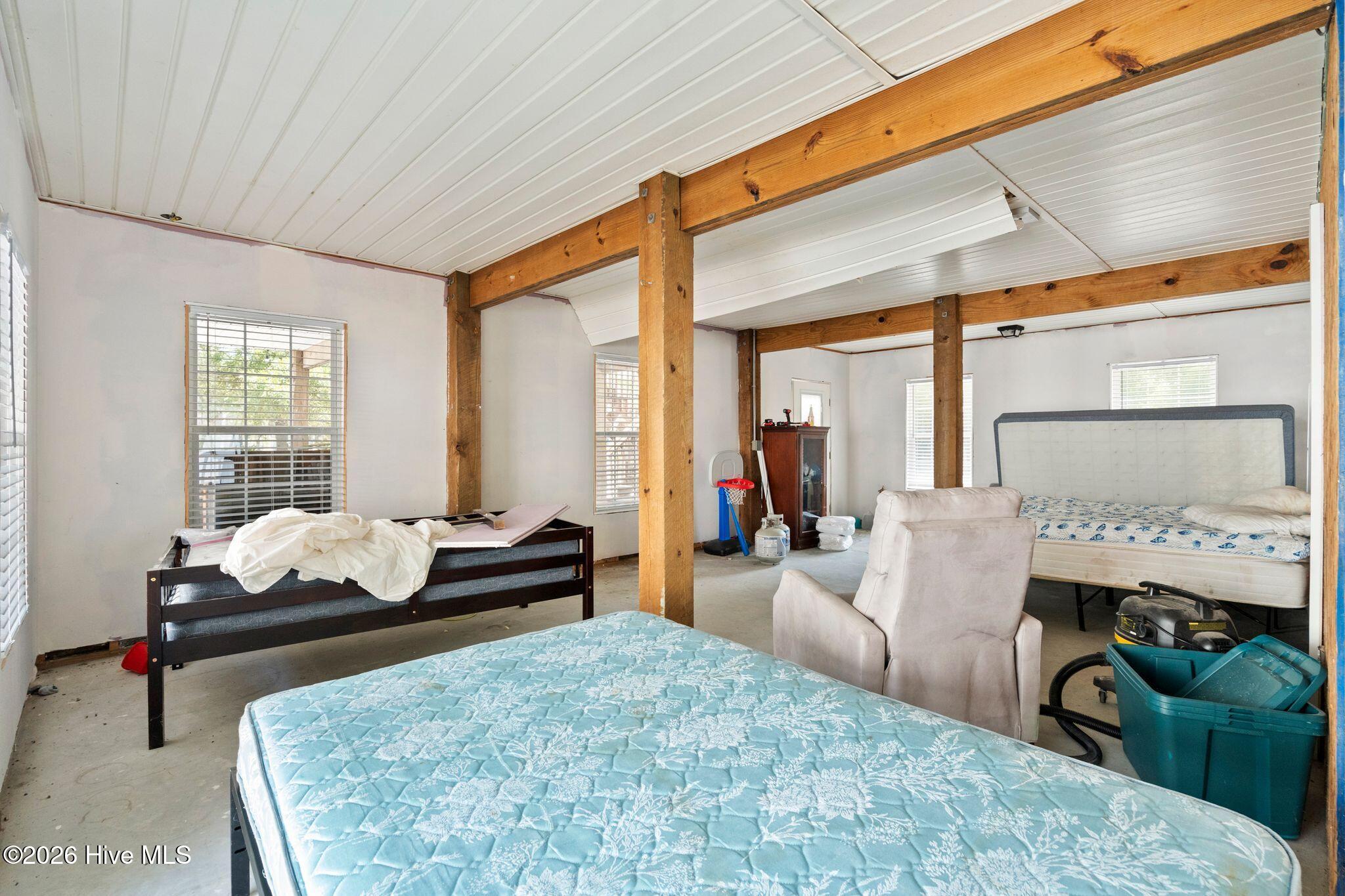 1207 E Oak Island Drive Property Photo 63