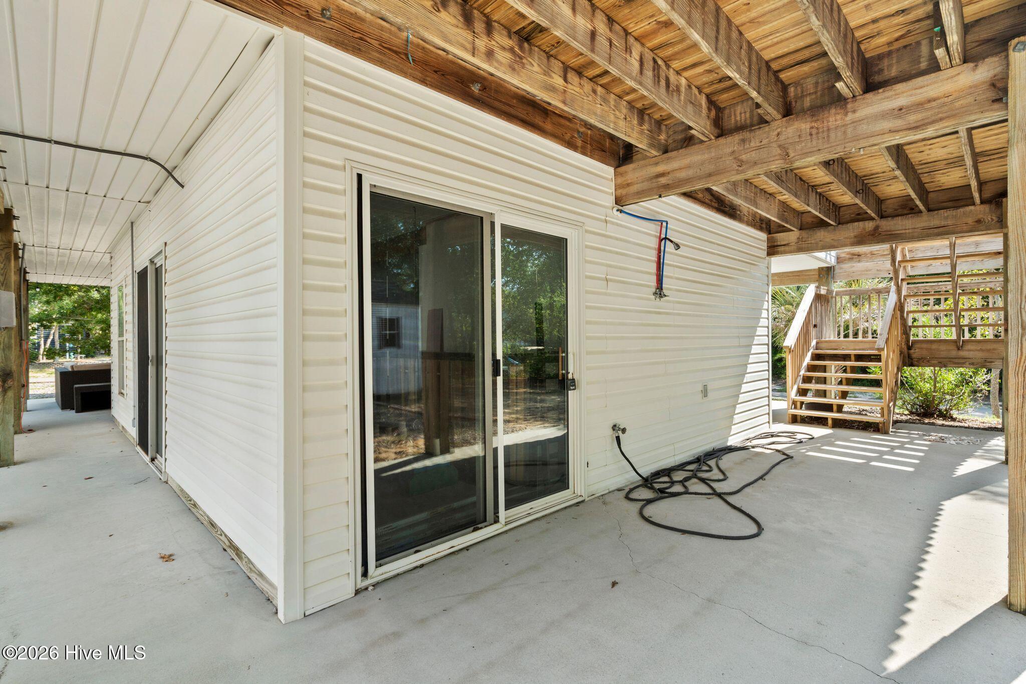 1207 E Oak Island Drive Property Photo 64