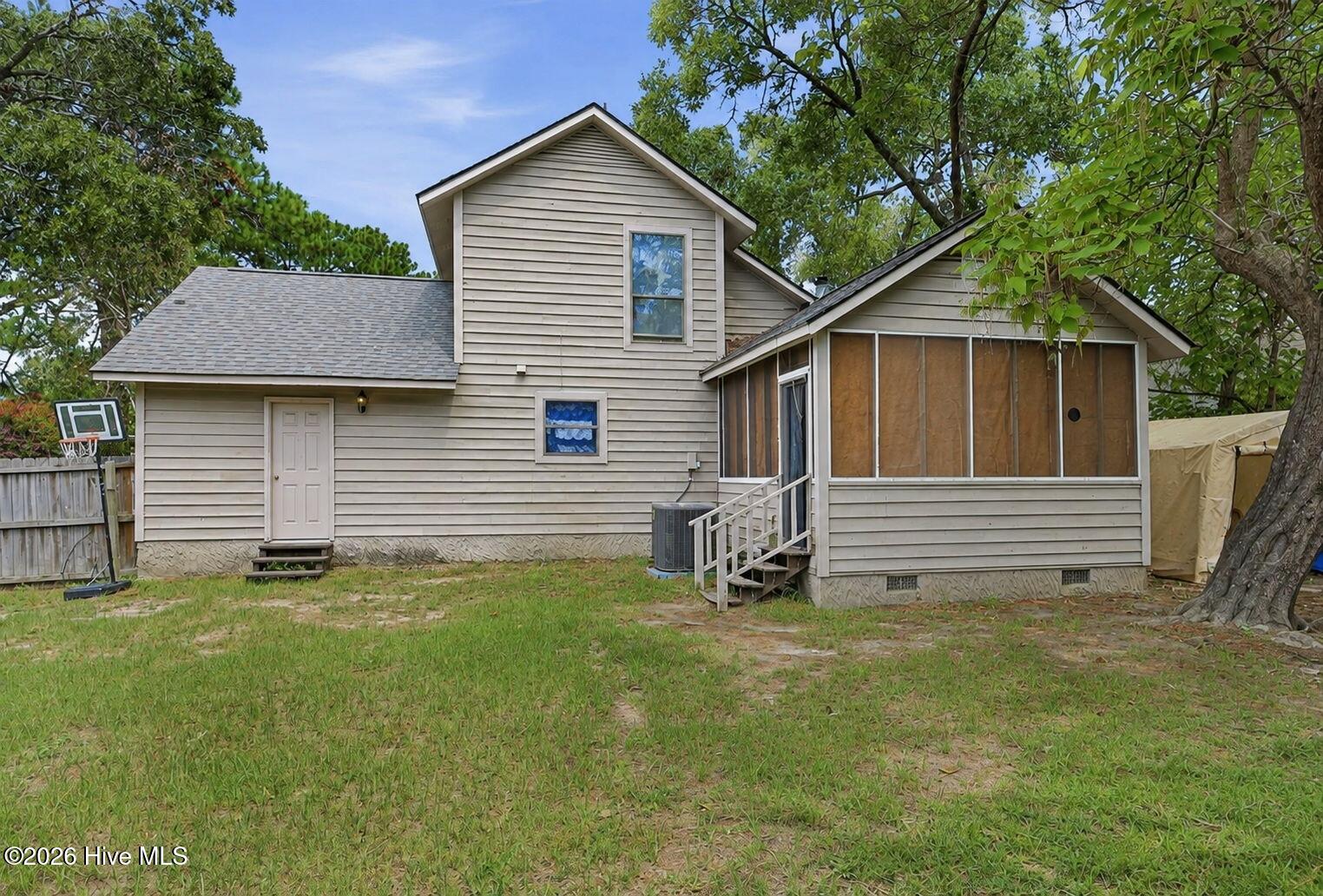 5719 Trevino Street Property Photo 7
