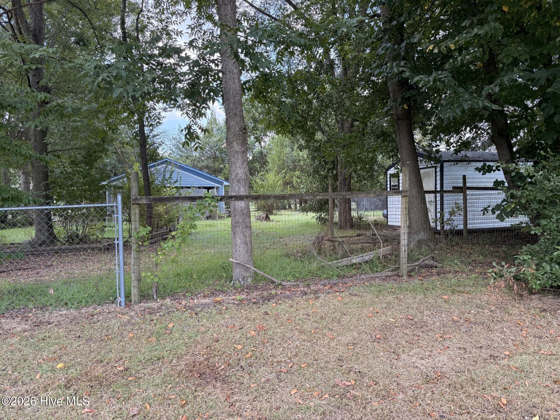 685 Snake Road Property Photo 7