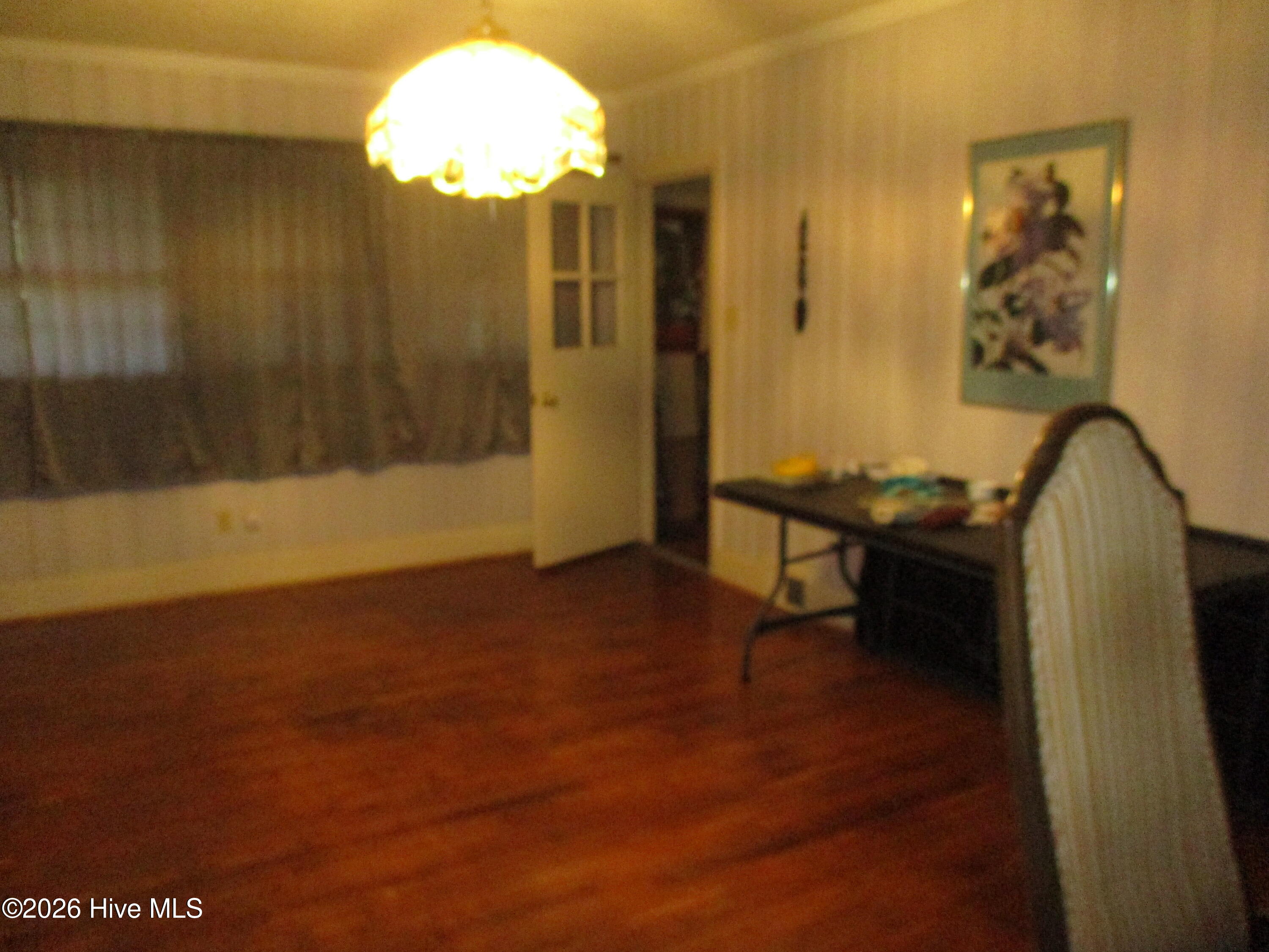 2201 Woodview Road Property Photo 9